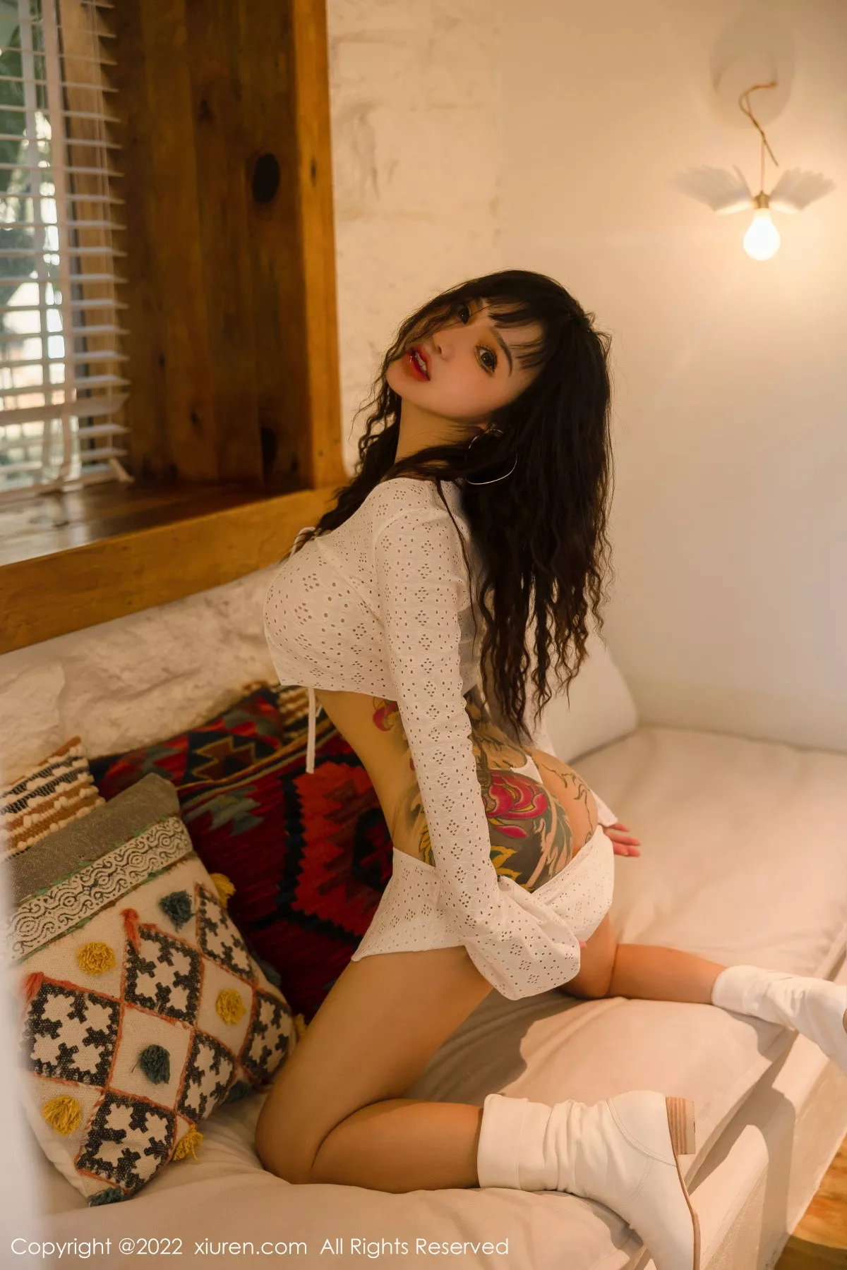 秀人集.com_[XiuRen秀人网]No.5683_模特文静儿户外性感白色缕空服饰秀魔鬼身材浑圆翘臀诱惑写真84P