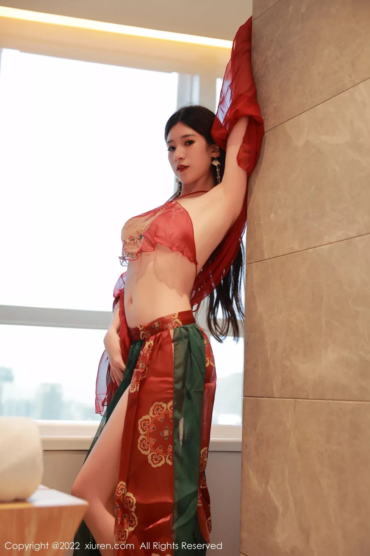 秀人集.com_[XiuRen秀人网]No.5682_模特hebe韩心雨香格里拉旅拍橙灰色比基尼秀完美身材诱惑写真63P