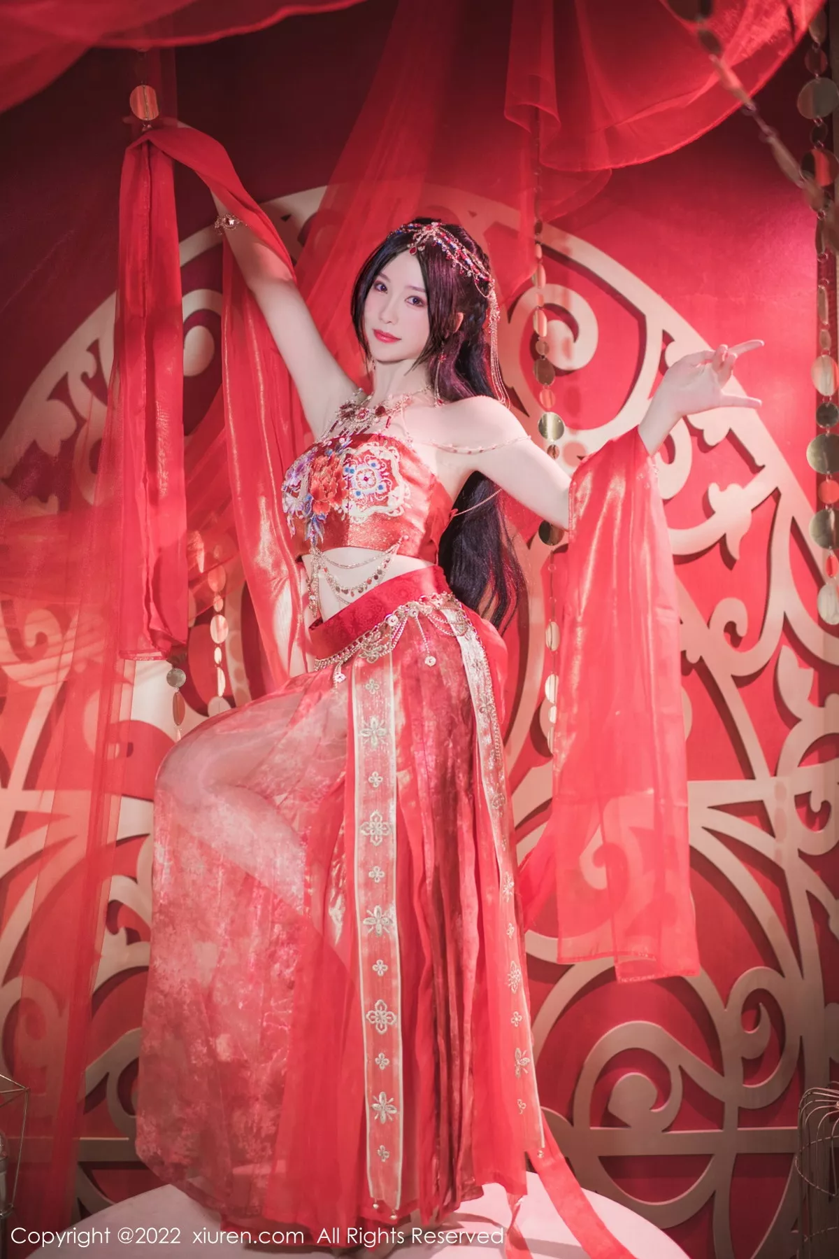 秀人集.com_[XiuRen秀人网]No.5699_模特利世性感西域舞娘扮演红色薄纱连衣裙秀曼妙身姿诱惑写真63P