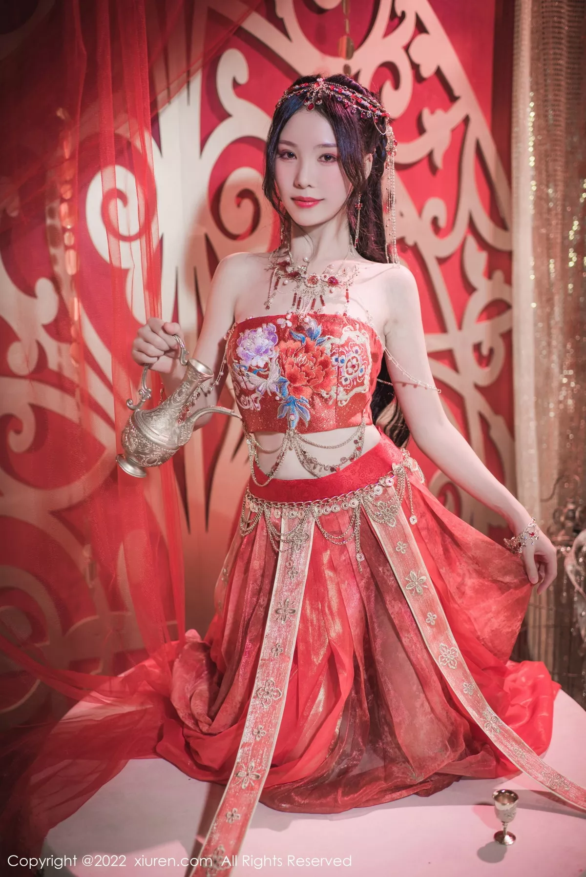 秀人集.com_[XiuRen秀人网]No.5699_模特利世性感西域舞娘扮演红色薄纱连衣裙秀曼妙身姿诱惑写真63P