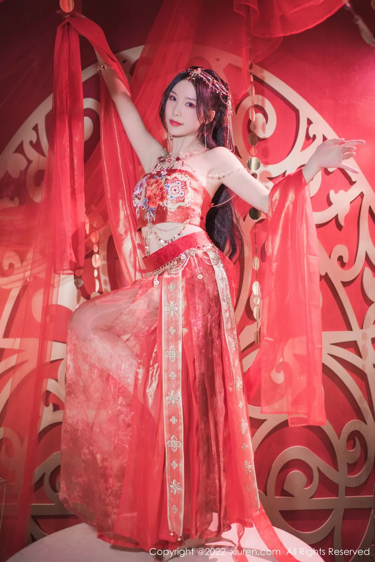 秀人集.com_[XiuRen秀人网]No.5699_模特利世性感西域舞娘扮演红色薄纱连衣裙秀曼妙身姿诱惑写真63P