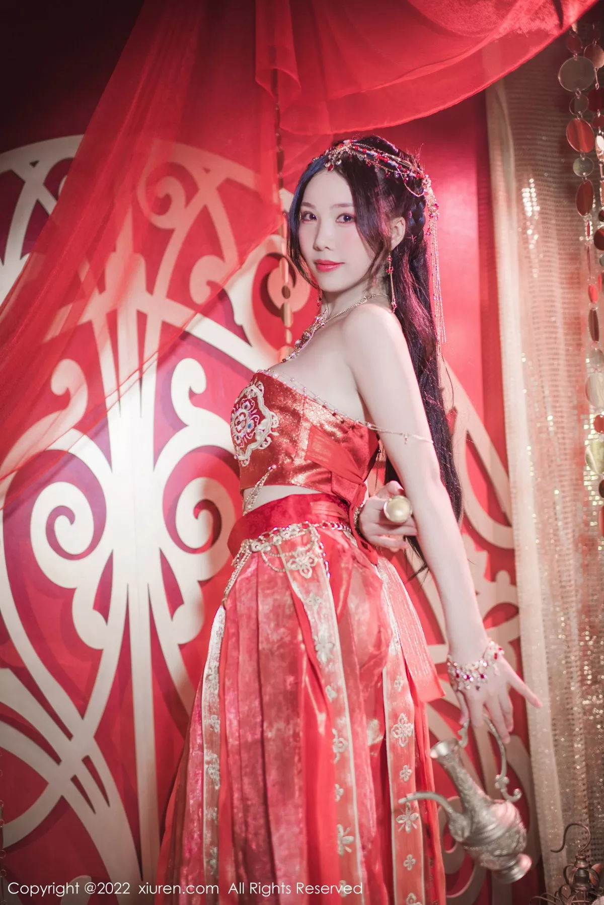 秀人集.com_[XiuRen秀人网]No.5699_模特利世性感西域舞娘扮演红色薄纱连衣裙秀曼妙身姿诱惑写真63P