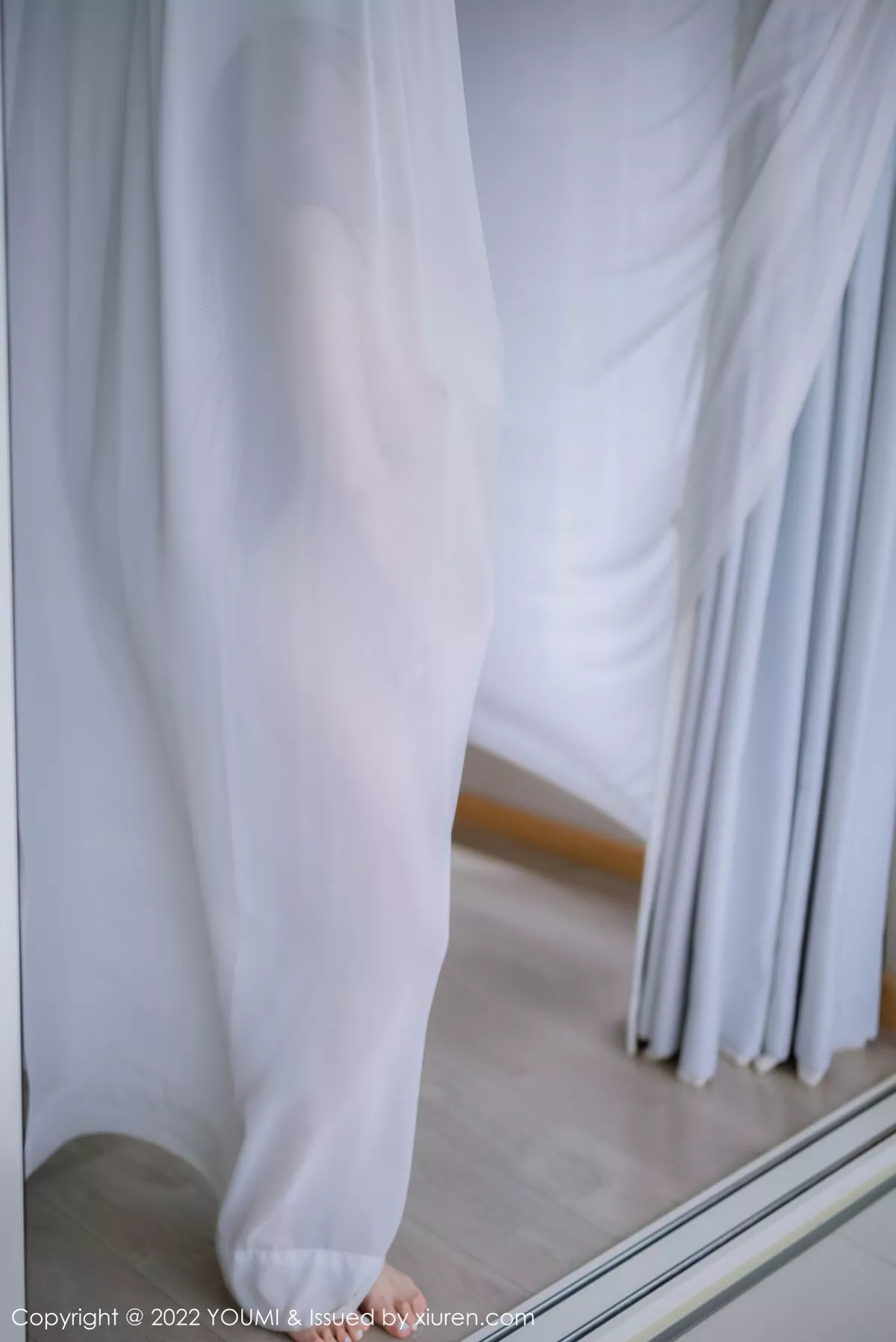 秀人集.com_[YouMi尤蜜荟]Vol.853_女神奶瓶土肥圆大理旅拍白色露肩连衣长裙秀翘臀美腿诱惑写真102P