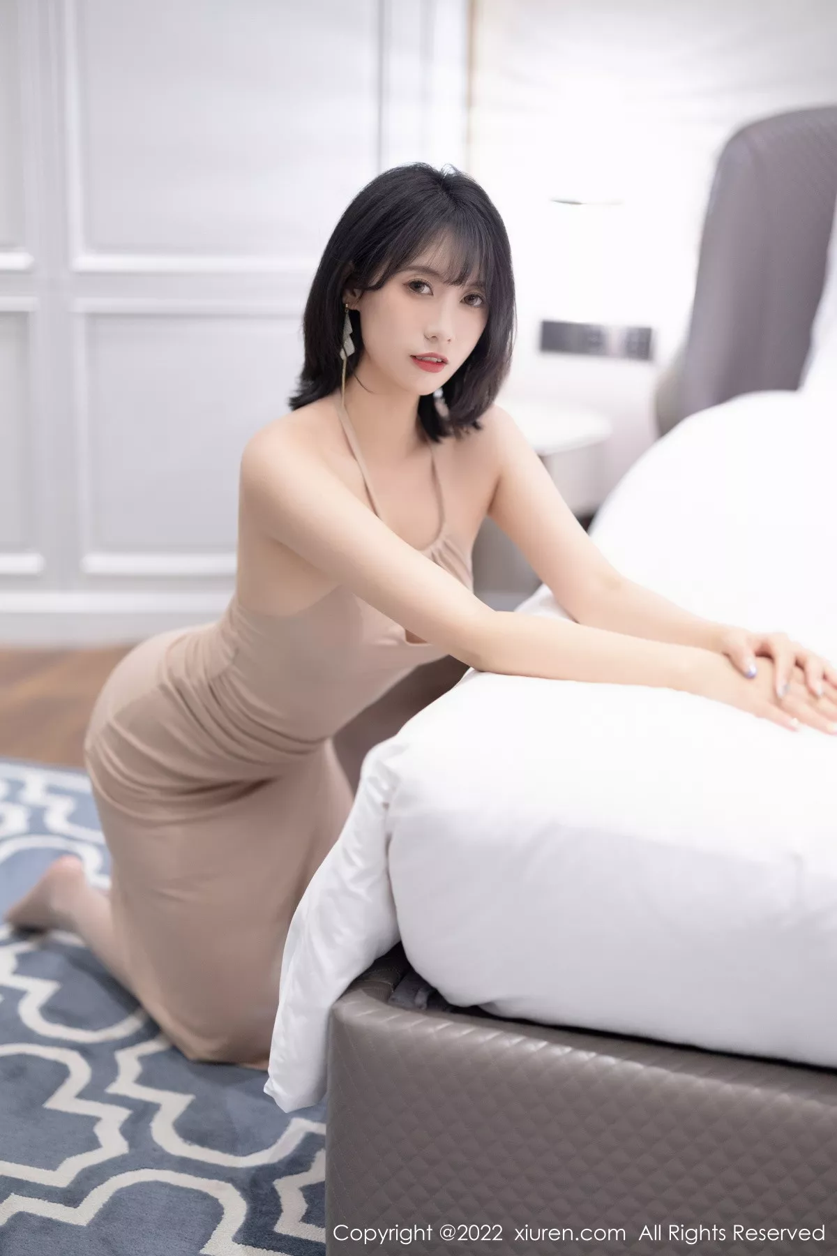 秀人集.com_[XiuRen秀人网]No.5720_模特林子遥私房浴室性感浅色收身连衣裙配灰丝袜迷人诱惑写真84P