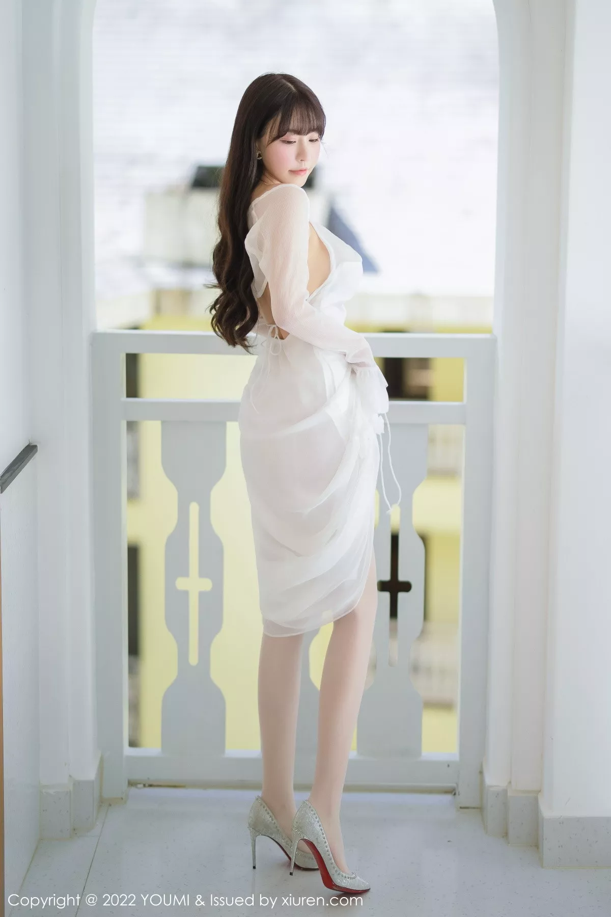 秀人集.com_[YouMi尤蜜荟]Vol.856_女神朱可儿Flora西双版纳旅拍白色连衣长裙配白丝吊袜诱惑写真88P