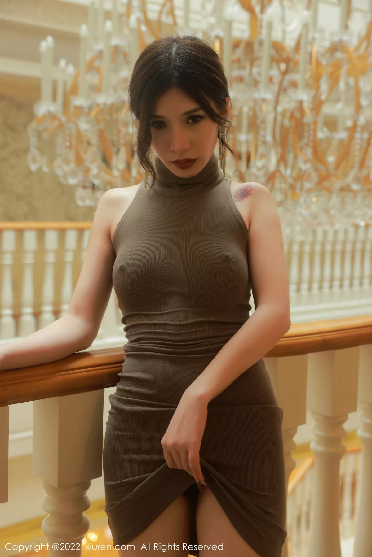 秀人集.com_[XiuRen秀人网]No.5786_模特hebe韩心雨澳门旅拍性感收身连衣短裙秀凹凸身材诱惑写真52P