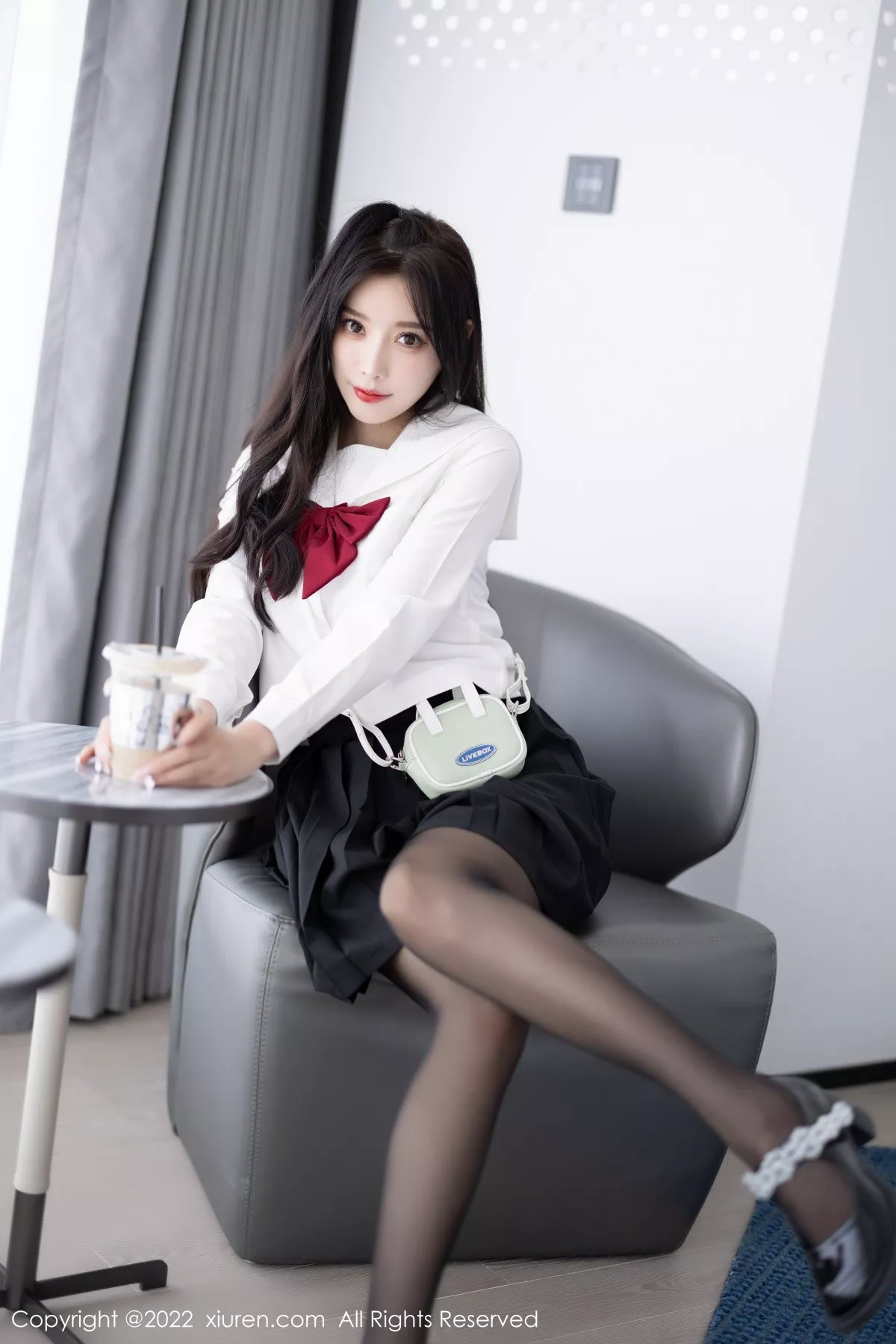 秀人集.com_[XiuRen秀人网]No.5823_女神杨晨晨Yome性感白T配黑色短裙露黑色内衣迷人诱惑写真94P