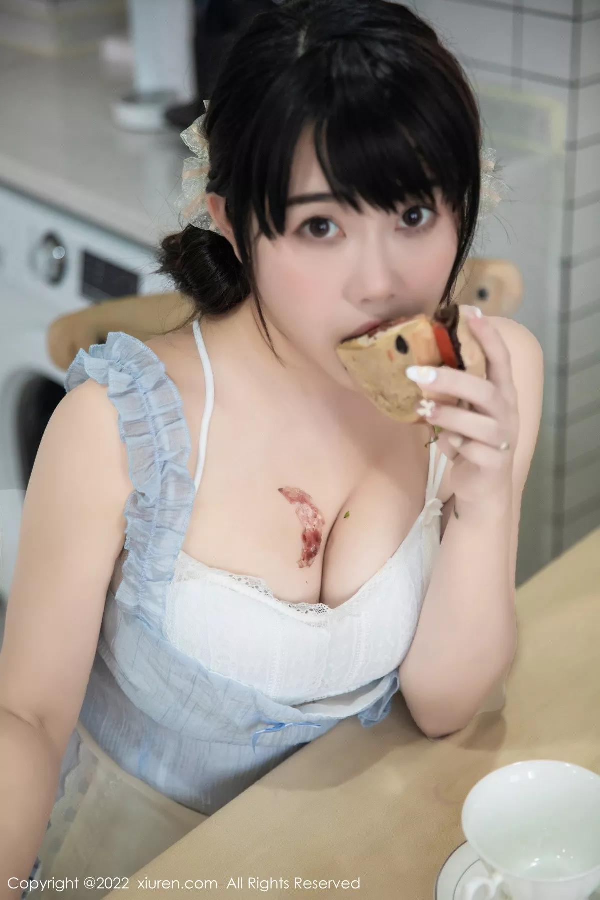 秀人集.com_[XiuRen秀人网]No.5834_模特严利娅Yuliya私房性感浅蓝色女仆服饰秀翘臀美腿诱惑写真53P