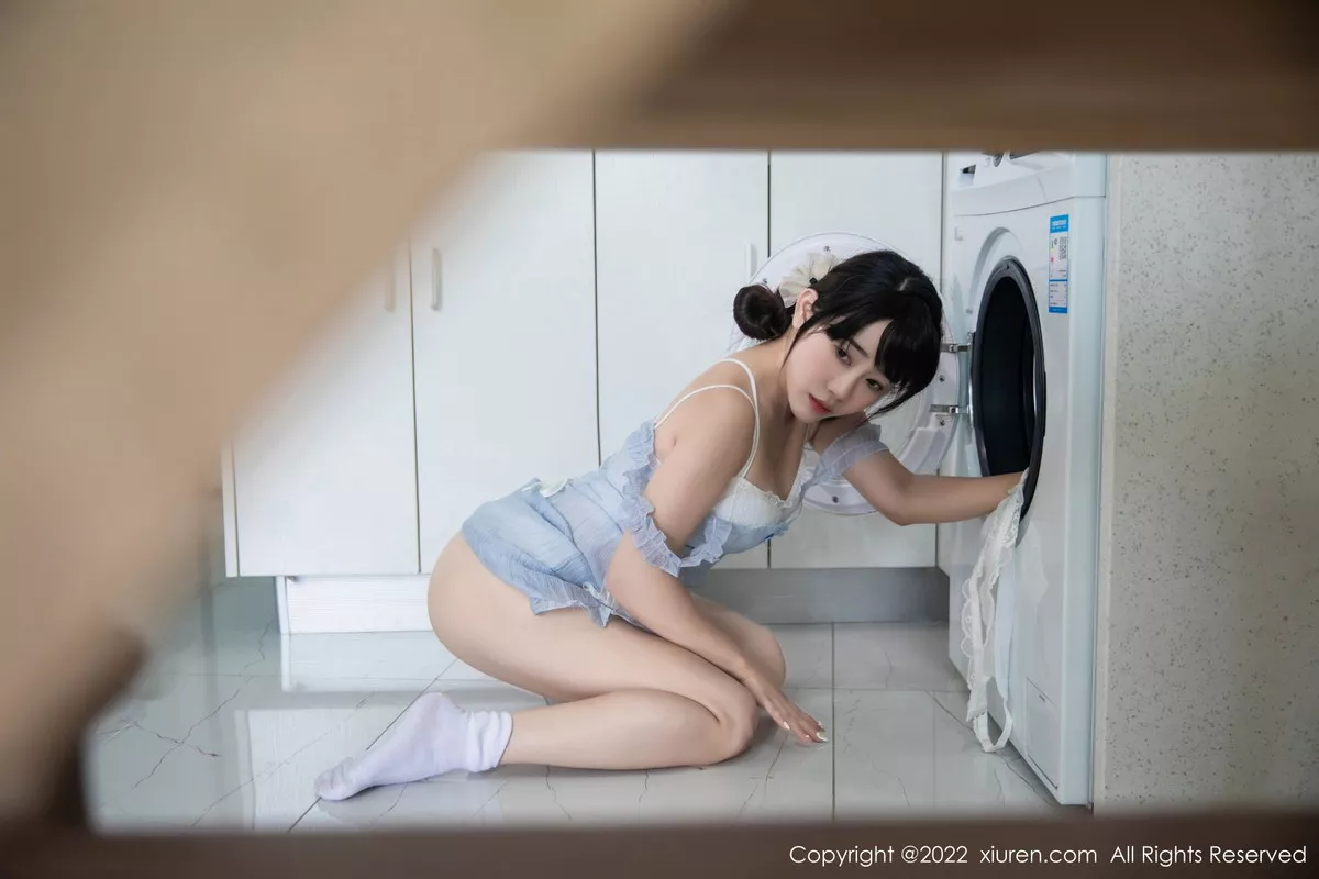 秀人集.com_[XiuRen秀人网]No.5834_模特严利娅Yuliya私房性感浅蓝色女仆服饰秀翘臀美腿诱惑写真53P