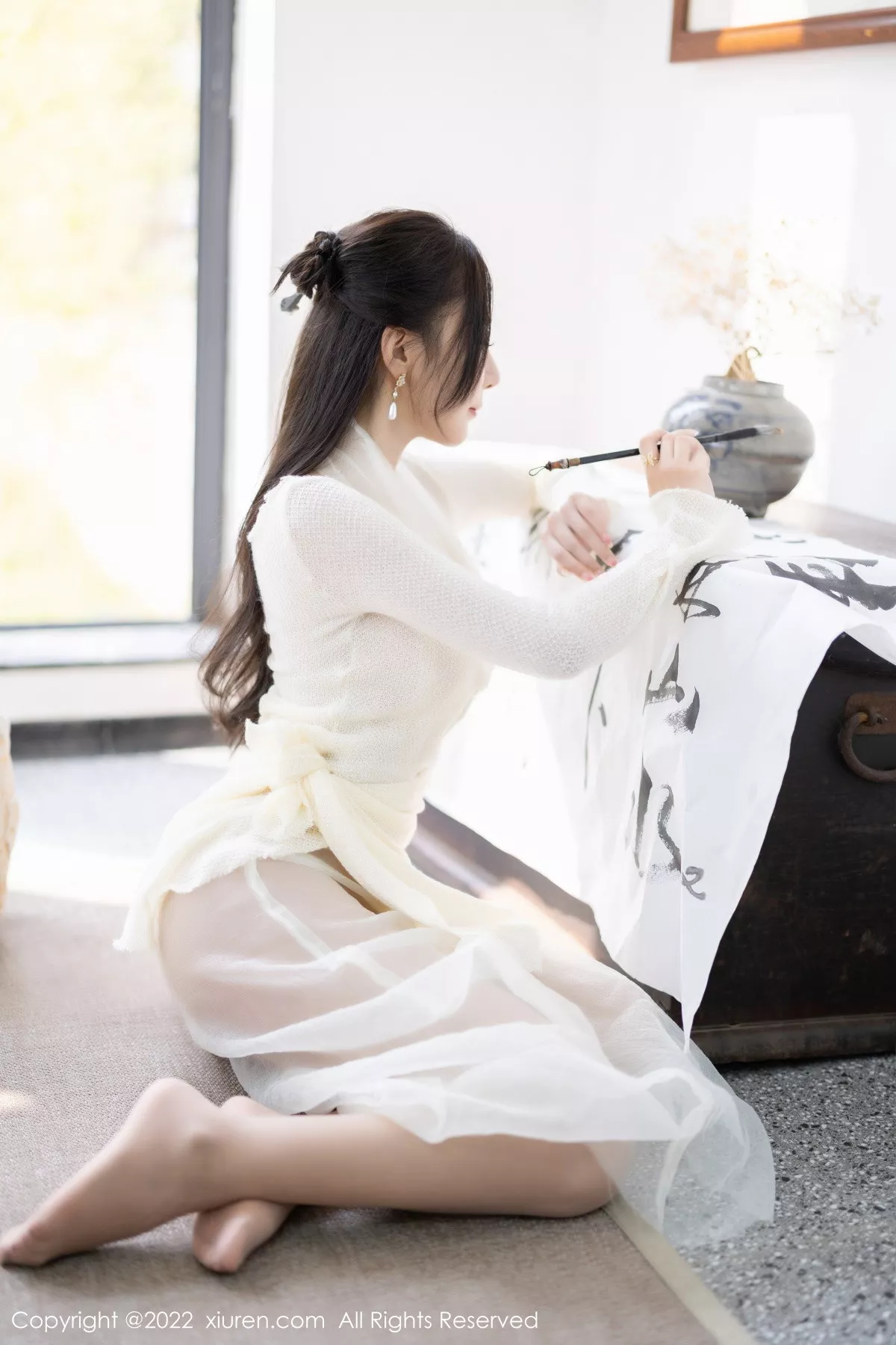 秀人集.com_[XiuRen秀人网]No.5846_女神王馨瑶yanni性感白色连衣裙配超薄肉丝秀翘臀美腿诱惑写真87P