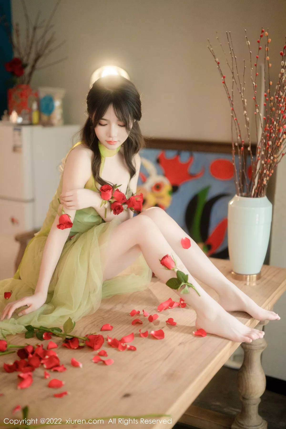 秀人集.com_[XiuRen秀人网]No.5875_模特婠婠么私房性感淡绿色连衣裙秀曼妙身姿白嫩美腿诱惑写真85P