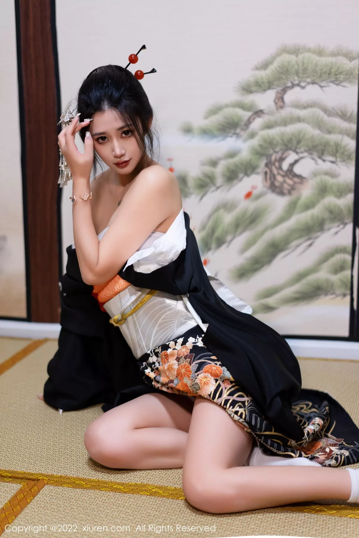 秀人集.com_[XiuRen秀人网]No.5932_模特laura阿姣性感深色日式和服半脱秀柔美身材迷人诱惑写真74P