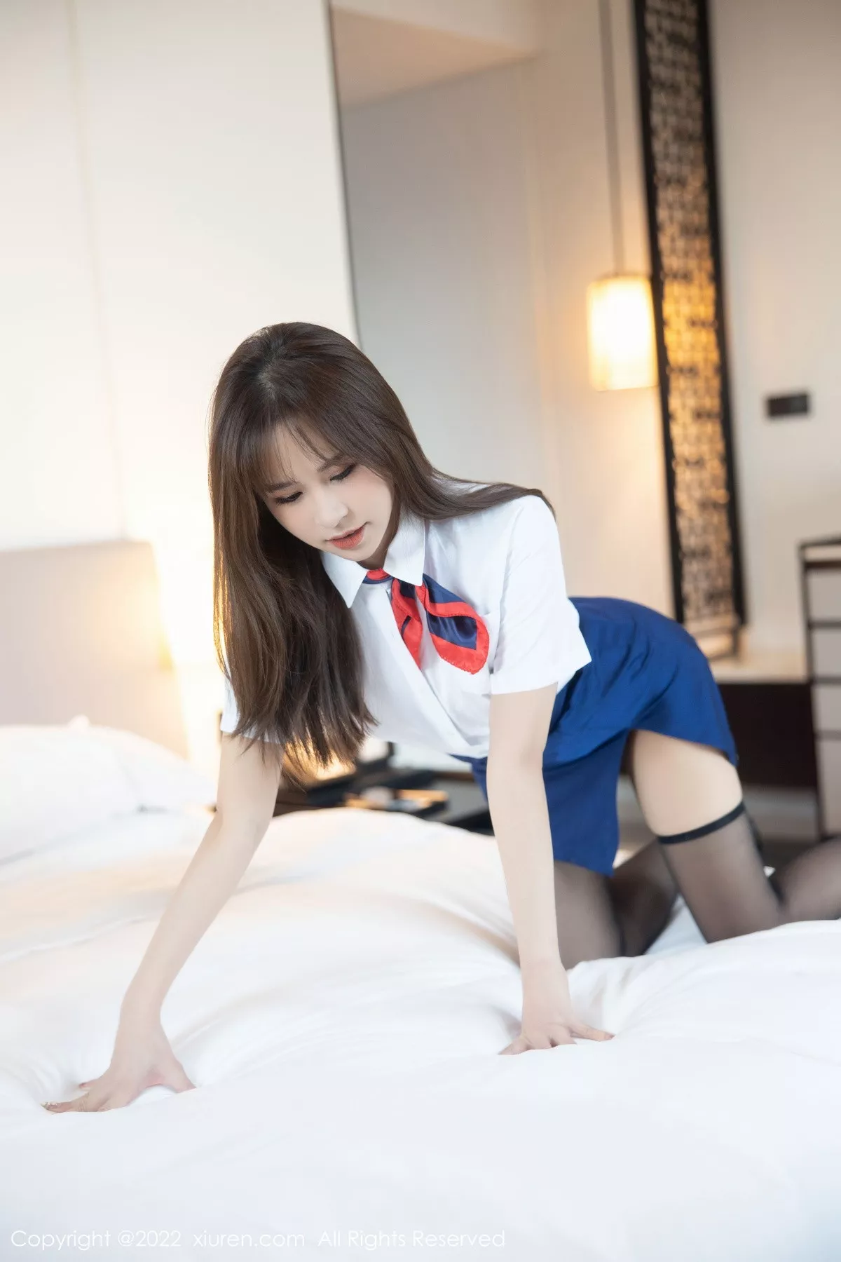 秀人集.com_[XiuRen秀人网]No.5967_模特icy猪白色上衣配蓝短裙露黑色内衣秀魔鬼身材迷人诱惑写真69P