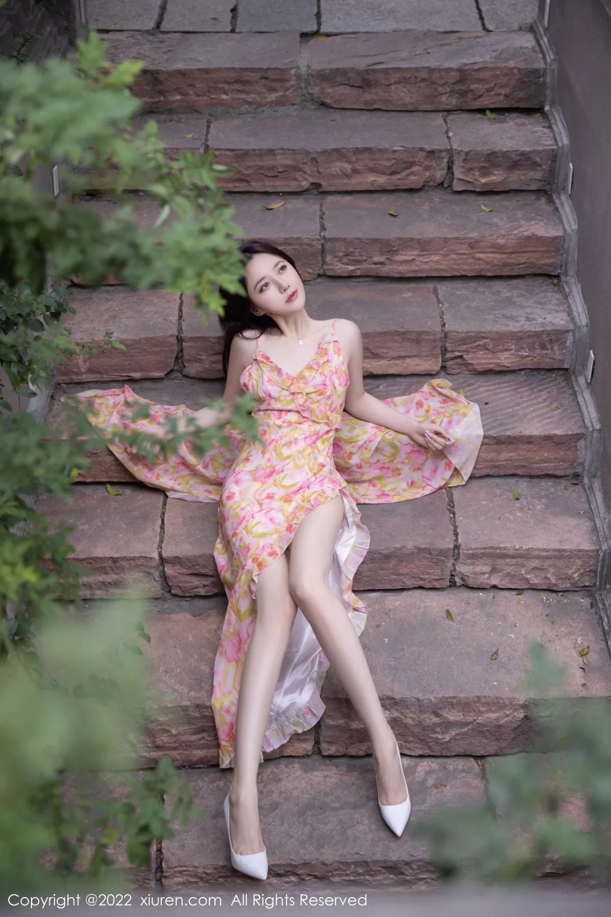 秀人集.com_[XiuRen秀人网]No.5979_模特鱼子酱Fish四季拍摄主题性感吊裙系列秀完美身材诱惑写真73P