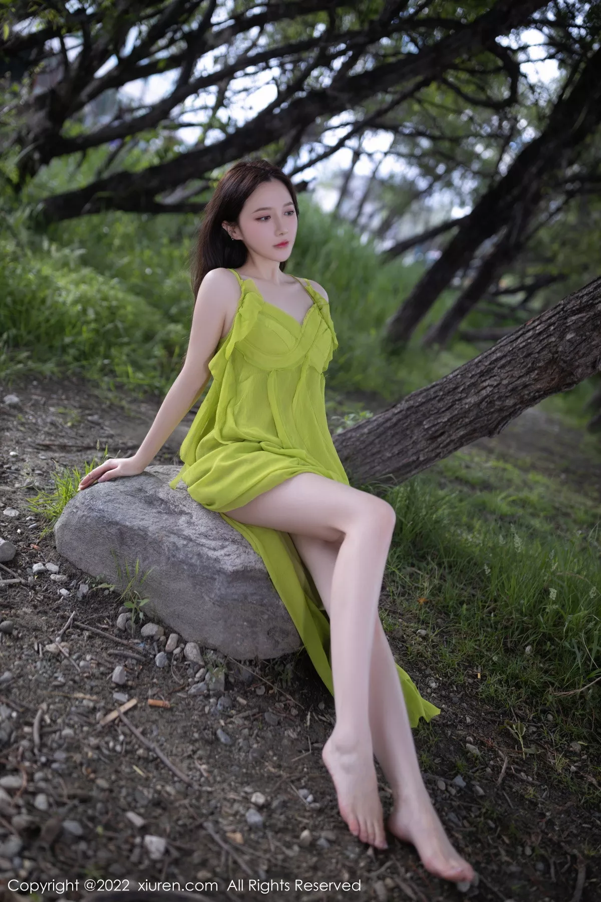 秀人集.com_[XiuRen秀人网]No.5979_模特鱼子酱Fish四季拍摄主题性感吊裙系列秀完美身材诱惑写真73P