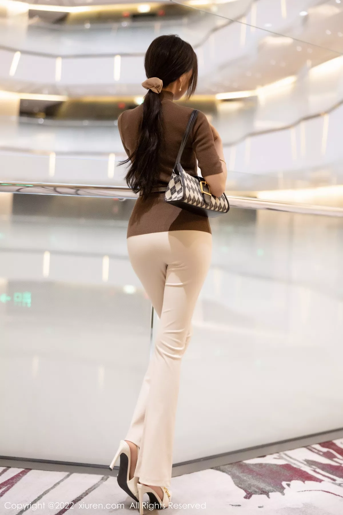 秀人集.com_[XiuRen秀人网]No.5978_女神王馨瑶yanni私房半脱露性感蓝色内衣配超薄无内肉丝诱惑写真81P