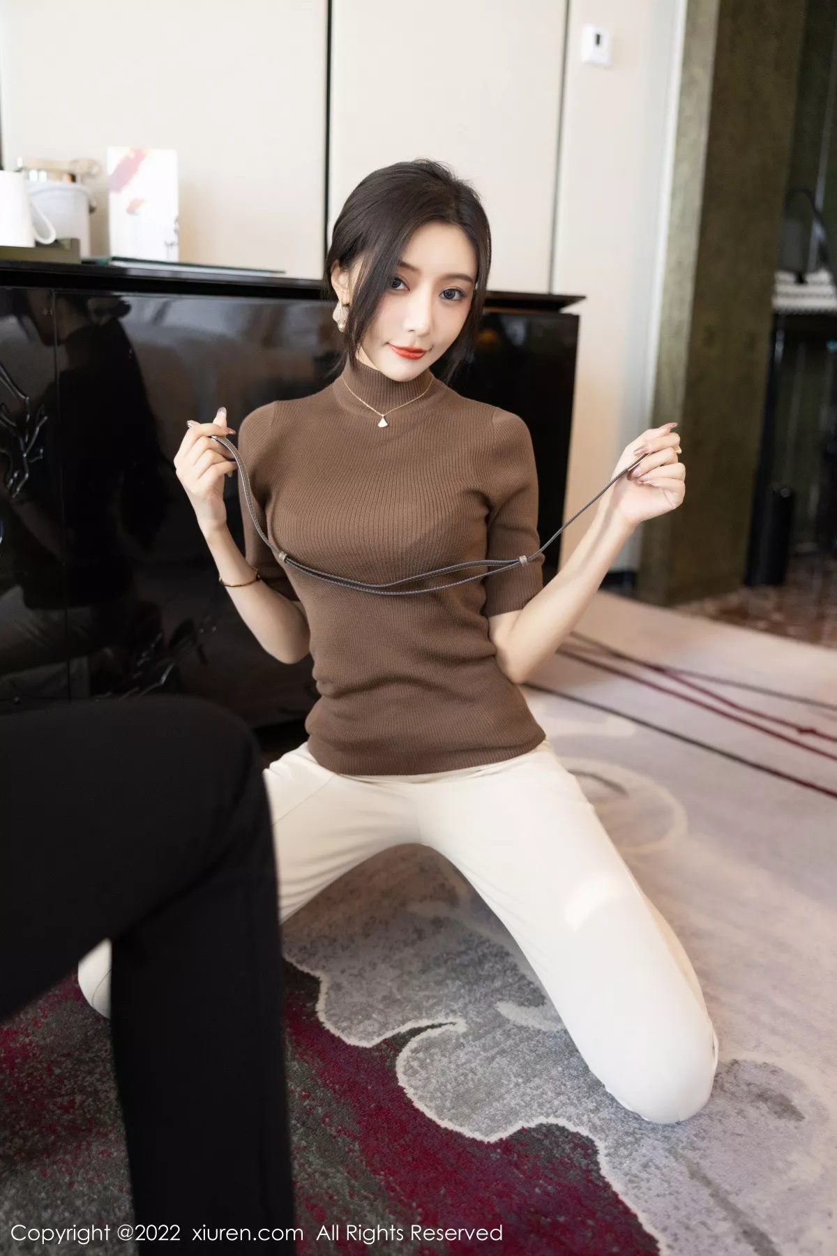 秀人集.com_[XiuRen秀人网]No.5978_女神王馨瑶yanni私房半脱露性感蓝色内衣配超薄无内肉丝诱惑写真81P