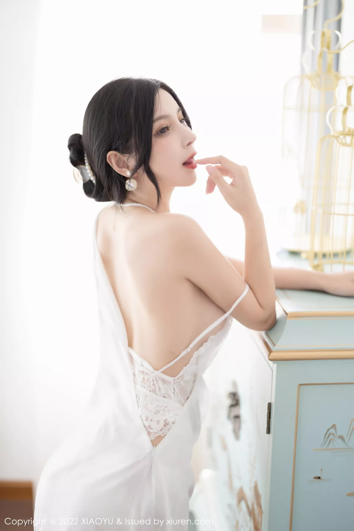 秀人集.com_[XiaoYu画语界]Vol.925_模特小蛮妖Yummy私房白色薄透裙露缕空蕾丝内衣撩人诱惑写真88P