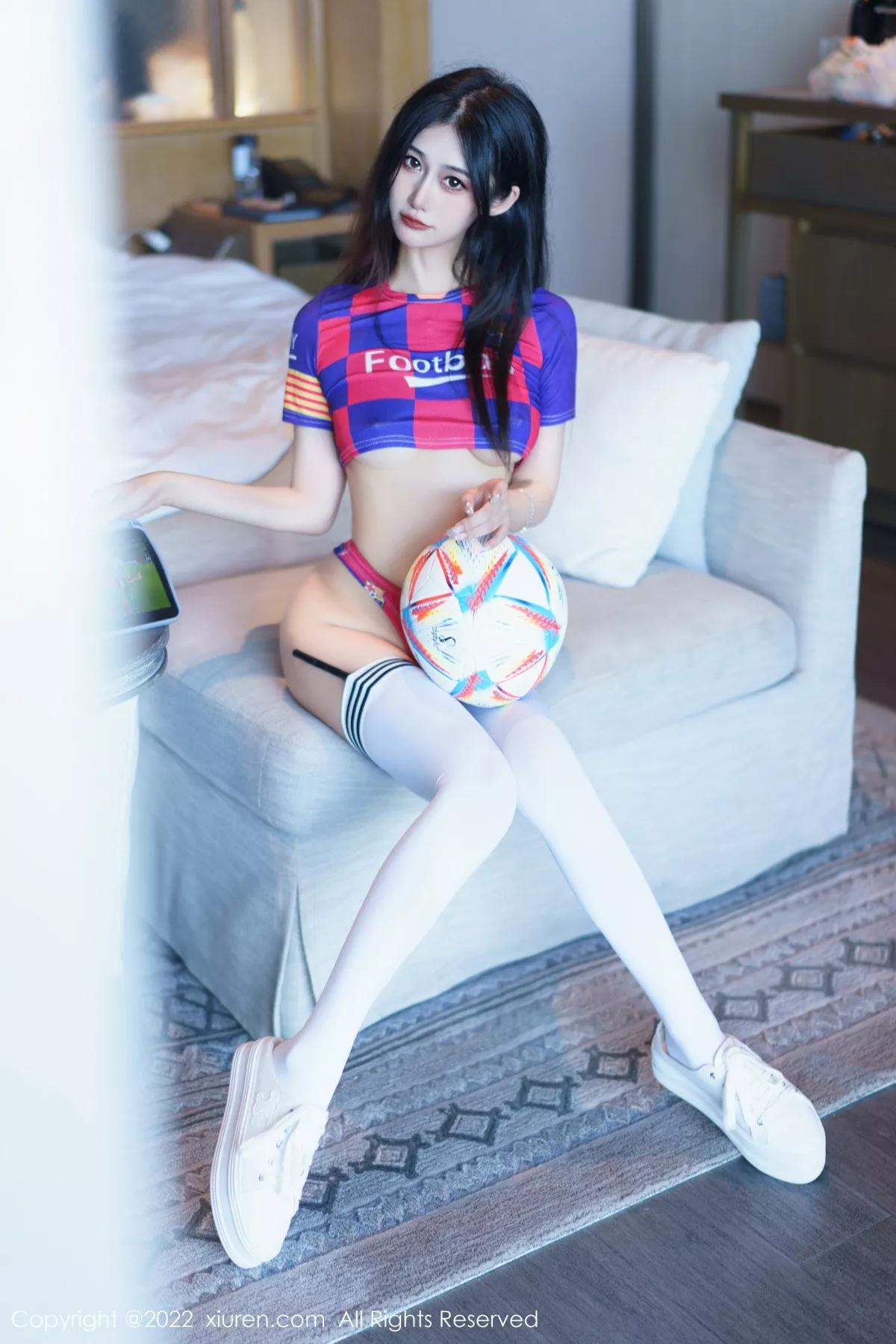 秀人集.com_[XiuRen秀人网]No.6004_模特laura阿姣三亚旅拍足球宝贝主题性感球服秀完美身材诱惑写真71P