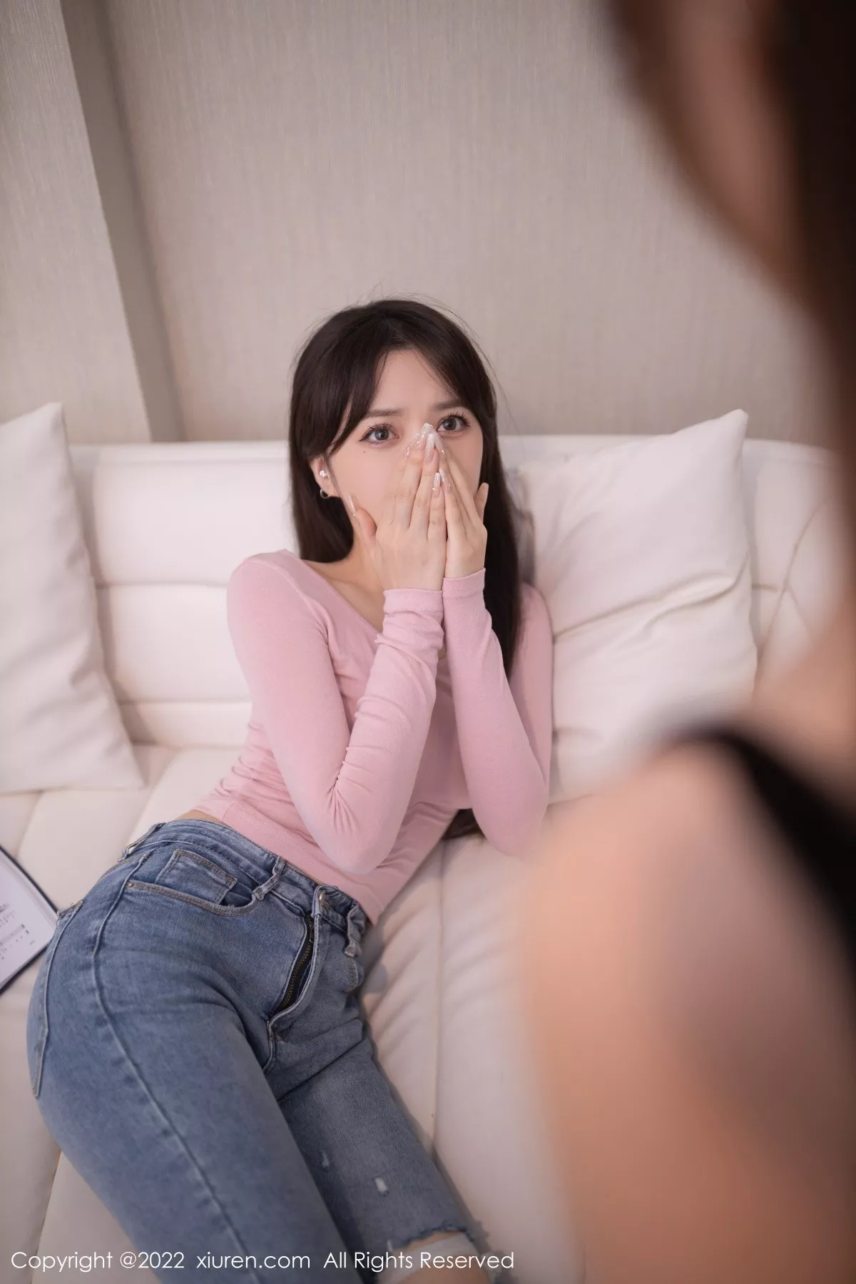 秀人集.com_[XiuRen秀人网]No.6011_模特鱼子酱Fish粉色收身上衣配牛仔裤半脱秀曼妙身姿诱惑写真84P