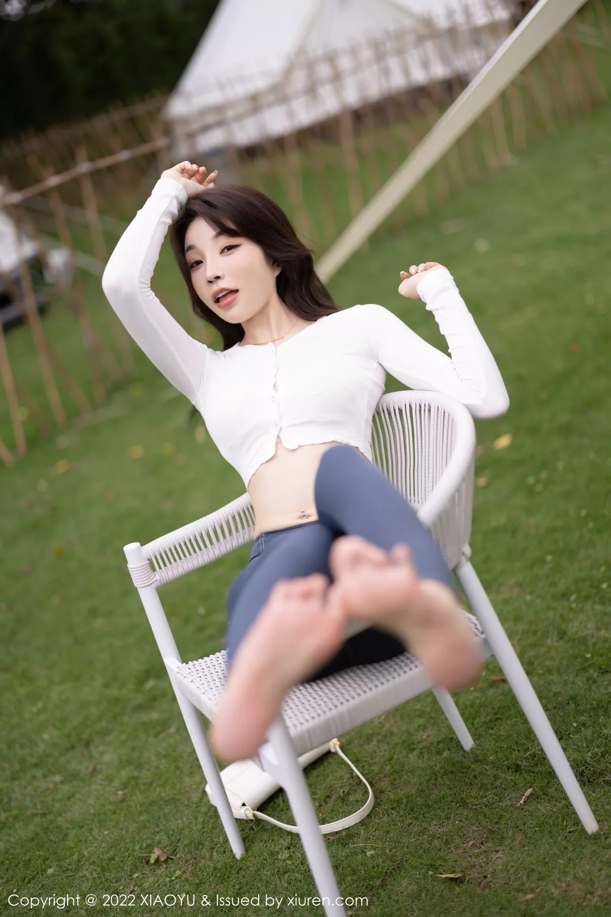 秀人集.com_[XiaoYu画语界]Vol.911_模特徐莉芝Booty白色收身衣配简约长裤+白色情趣内衣诱惑写真84P