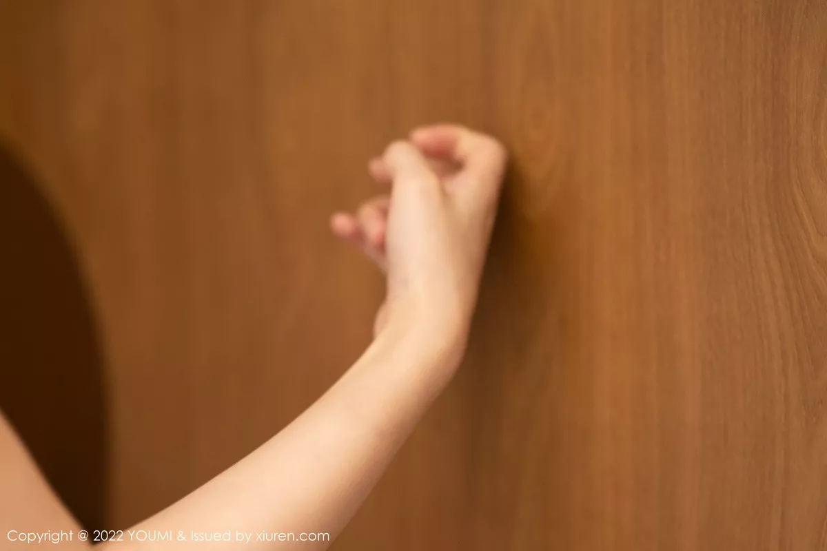 秀人集.com_[YouMi尤蜜荟]Vol.869_女神朱可儿Flora户外性感粉色服饰紧身秀丰满身材撩人诱惑写真110P