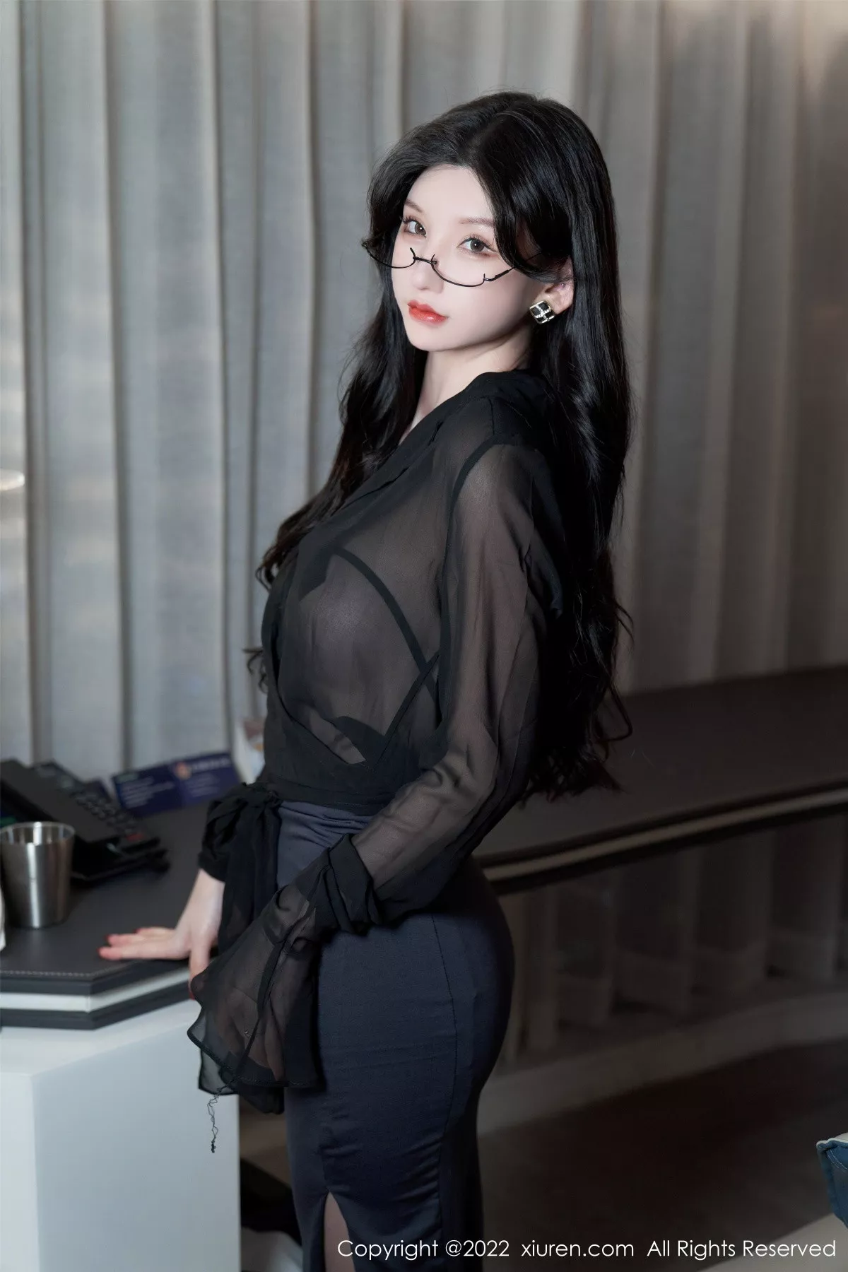 秀人集.com_[XiuRen秀人网]No.5914_女神周于希Sally黑色薄纱衣配超薄黑丝半脱秀火辣身材诱惑写真97P