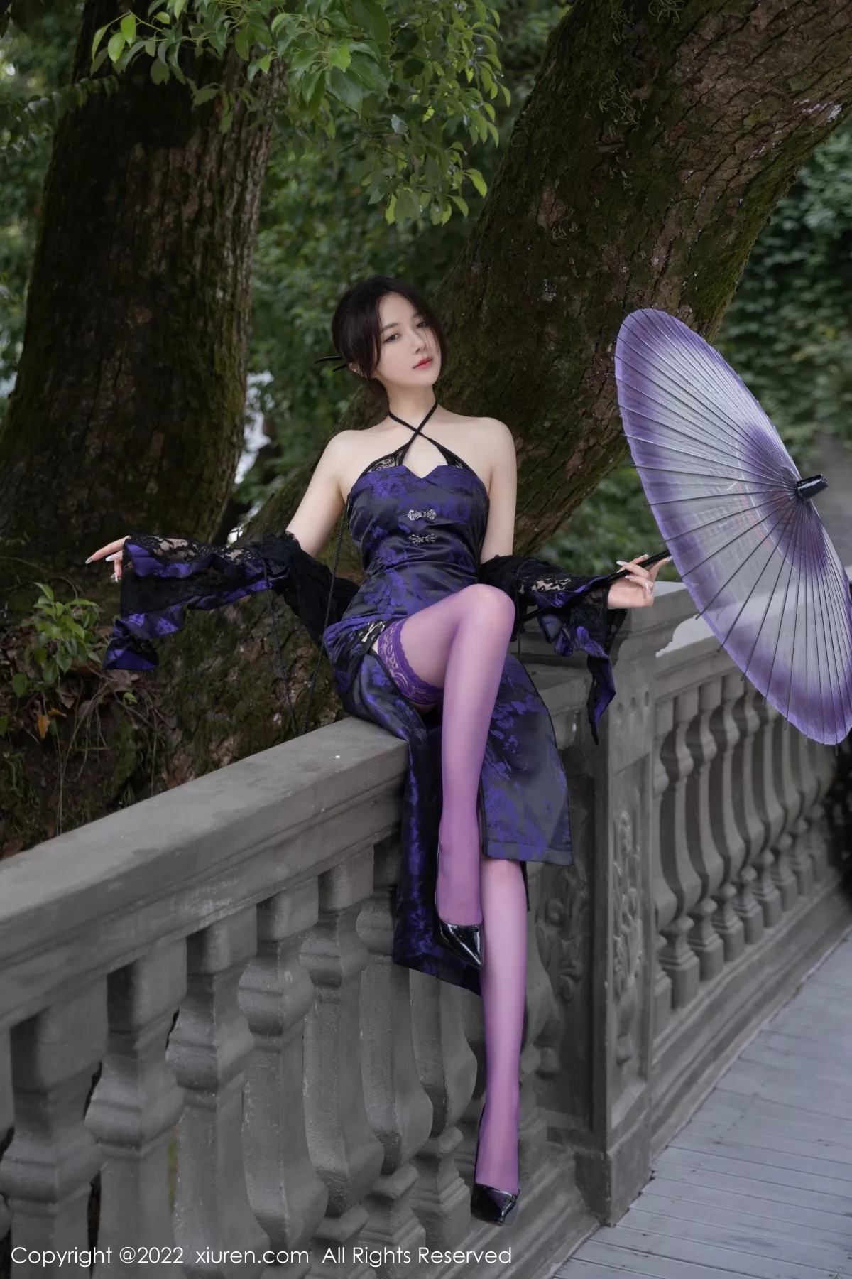 秀人集.com_[XiuRen秀人网]No.6074_模特鱼子酱Fish独角戏主题性感露肩连衣裙配紫色丝袜诱惑写真79P
