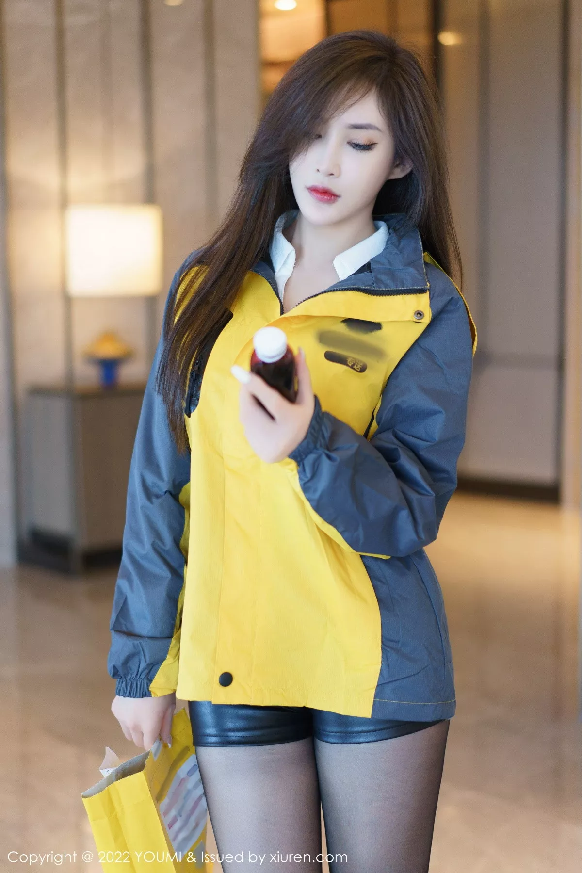 秀人集.com_[YouMi尤蜜荟]Vol.884_女神Carol周妍希角色扮演白上衣配皮短裙露黑色内衣诱惑写真108P