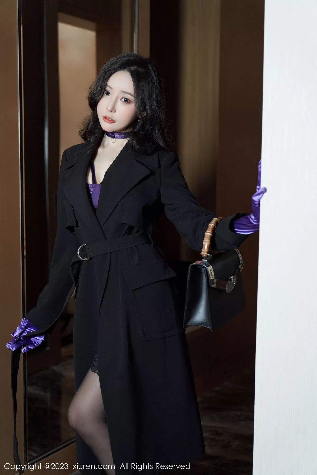 秀人集.com_[XiuRen秀人网]No.6078_女神王馨瑶yanni脱黑色外衣露紫色情趣内衣秀完美身材诱惑写真76P