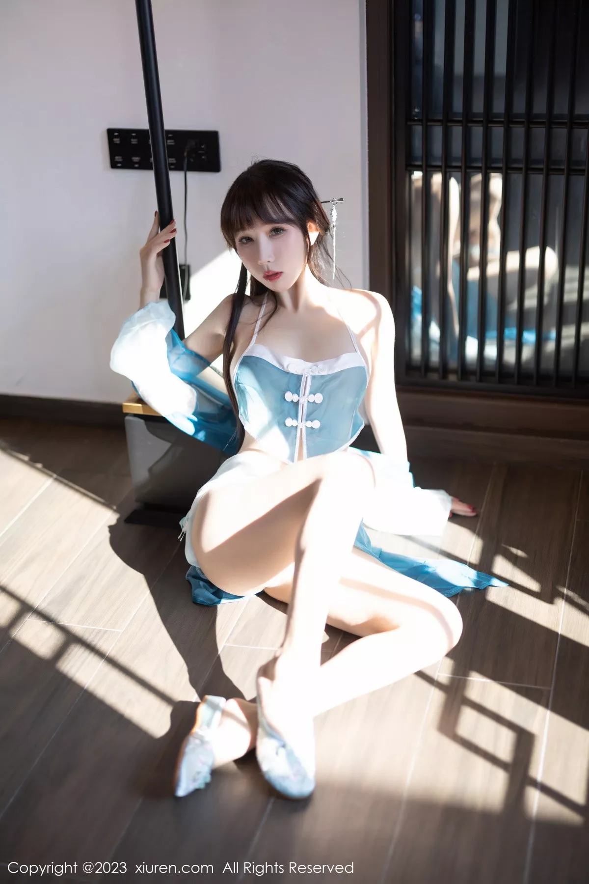 秀人集.com_[XiuRen秀人网]No.6076_模特波巧酱海南岛旅拍性感蓝色轻透薄纱服秀曼妙身姿诱惑写真81P