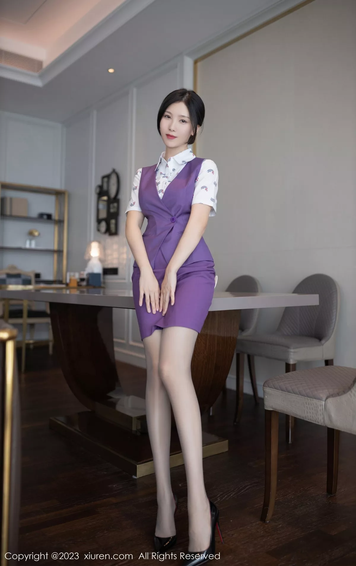 秀人集.com_[XiuRen秀人网]No.6084_模特利世脱空姐制服露紫色内衣配超薄黑丝秀曼妙身姿诱惑写真78P