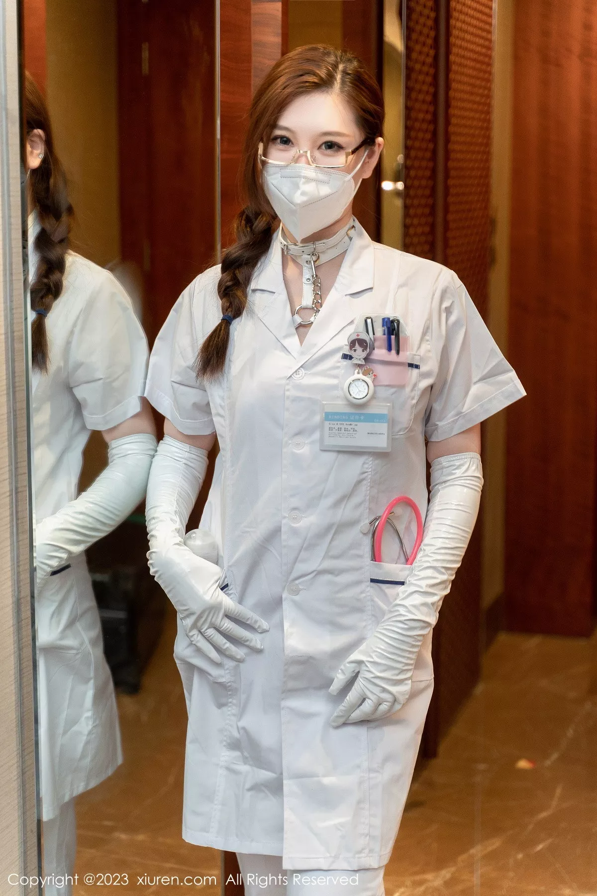 秀人集.com_[XiuRen秀人网]No.6108_模特顾乔楠Cora阳朔旅拍脱护士服露皮质情趣内衣惹火诱惑写真65P