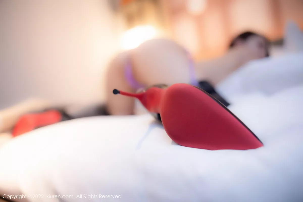 秀人集.com_[XiuRen秀人网]No.6023_模特美羊羊私房半脱露性感玫红色蕾丝内衣秀丰腴身姿诱惑写真72P