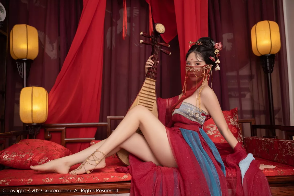 秀人集.com_[XiuRen秀人网]No.6154_模特利世歌姬角色扮演性感红色古装服低胸秀完美身材诱惑写真71P