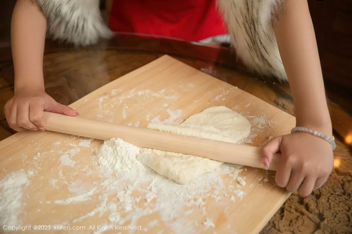 秀人集.com_[XiuRen秀人网]No.6242_模特张思允Nice包饺子主题性感喜庆红色服饰秀完美身材诱惑写真73P