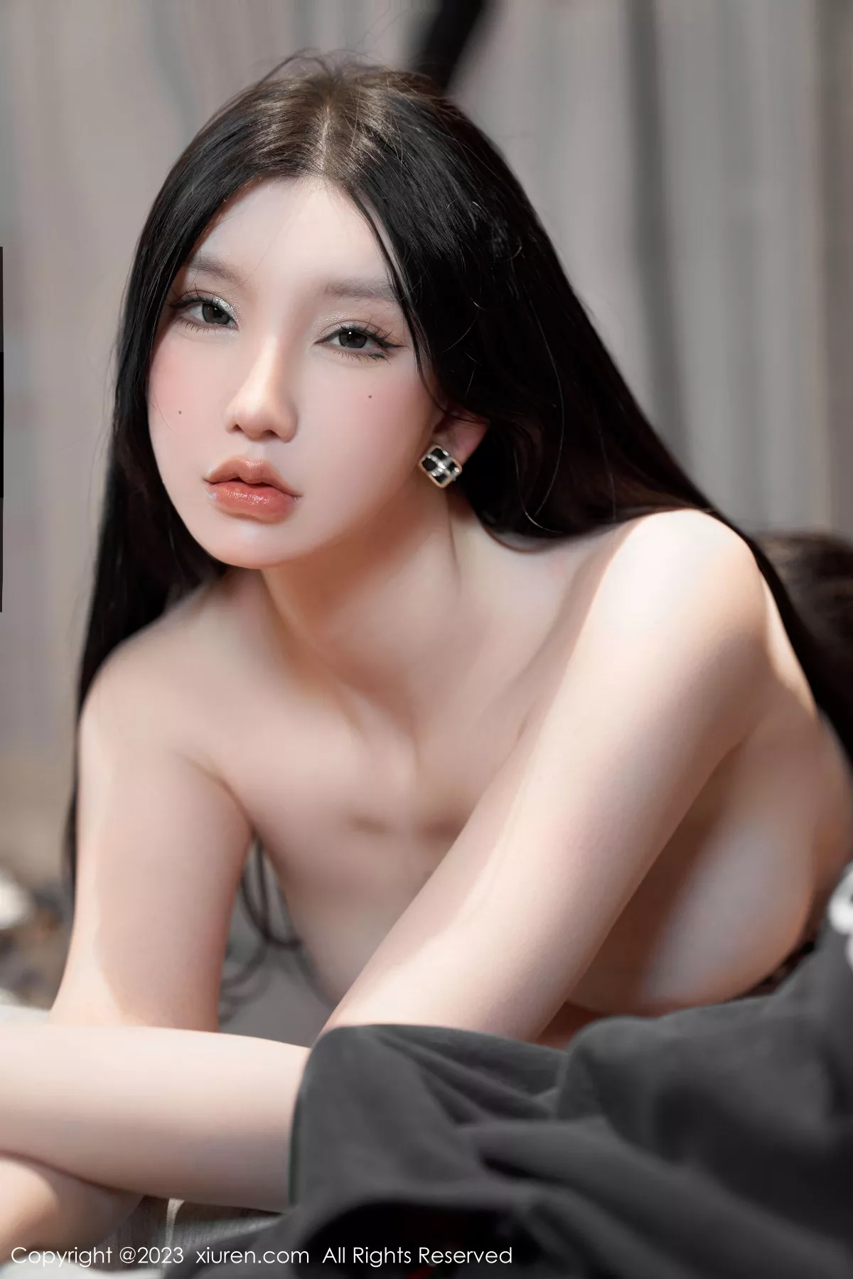 秀人集.com_[XiuRen秀人网]No.6253_女神周于希Sally澳门旅拍性感豹纹短裙配超薄黑丝秀美腿诱惑写真94P