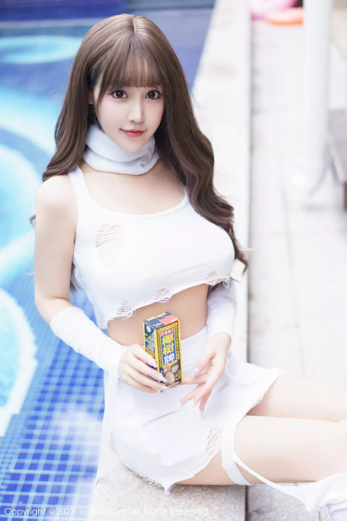 秀人集.com_[XiuRen秀人网]No.6261_女神朱可儿Flora白色短款上衣配短裙秀雪峰美臀丰满诱惑写真80P