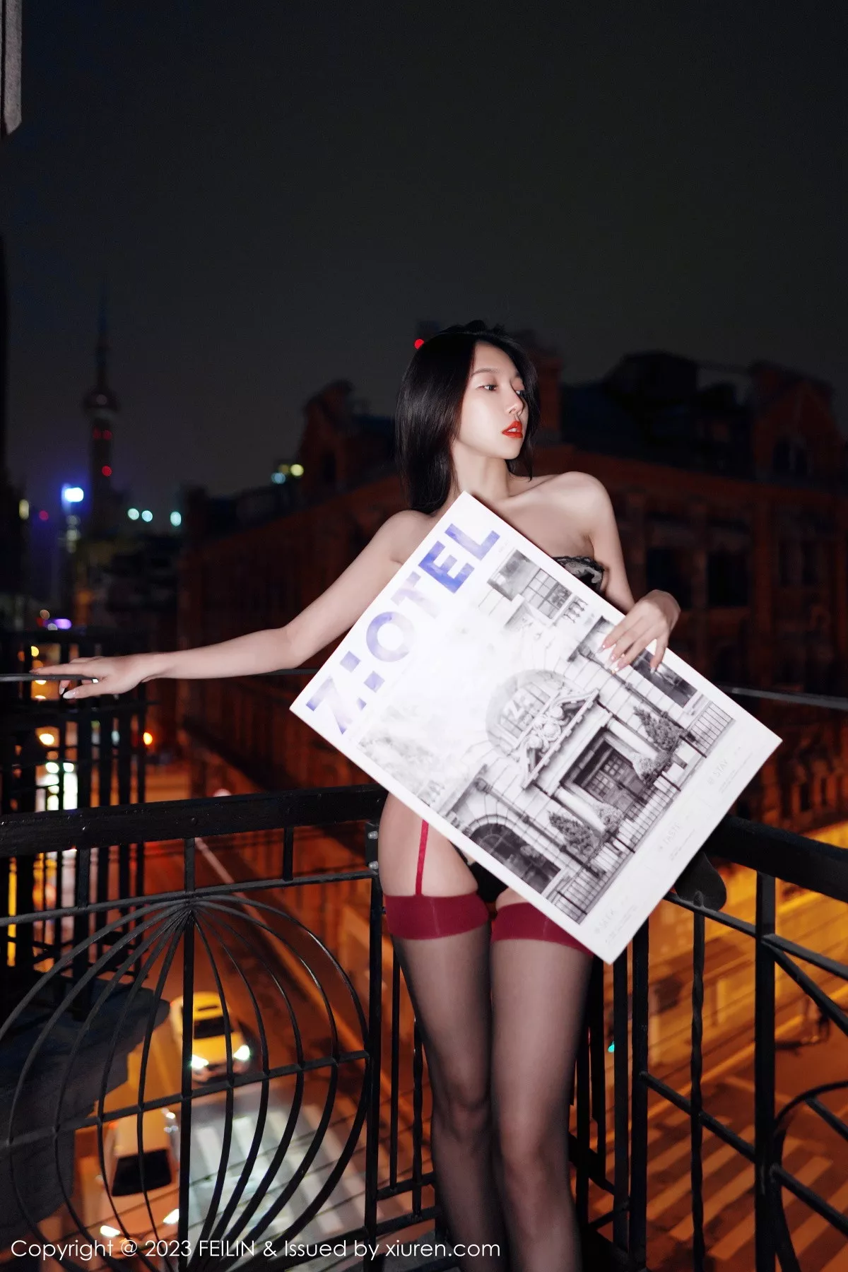 秀人集.com_[FeiLin嗲囡囡]VOL.464_女神冯木木LRIS私房脱白色睡袍露黑色内衣配黑丝吊袜诱惑写真89P