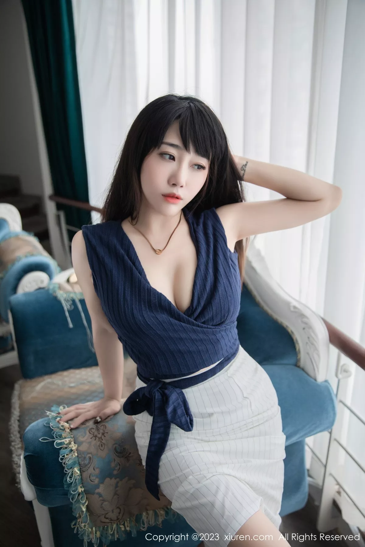 秀人集.com_[XiuRen秀人网]No.6272_模特严利娅Yuliya蓝色上衣配白短裙露蓝色内衣超薄肉丝诱惑写真63P