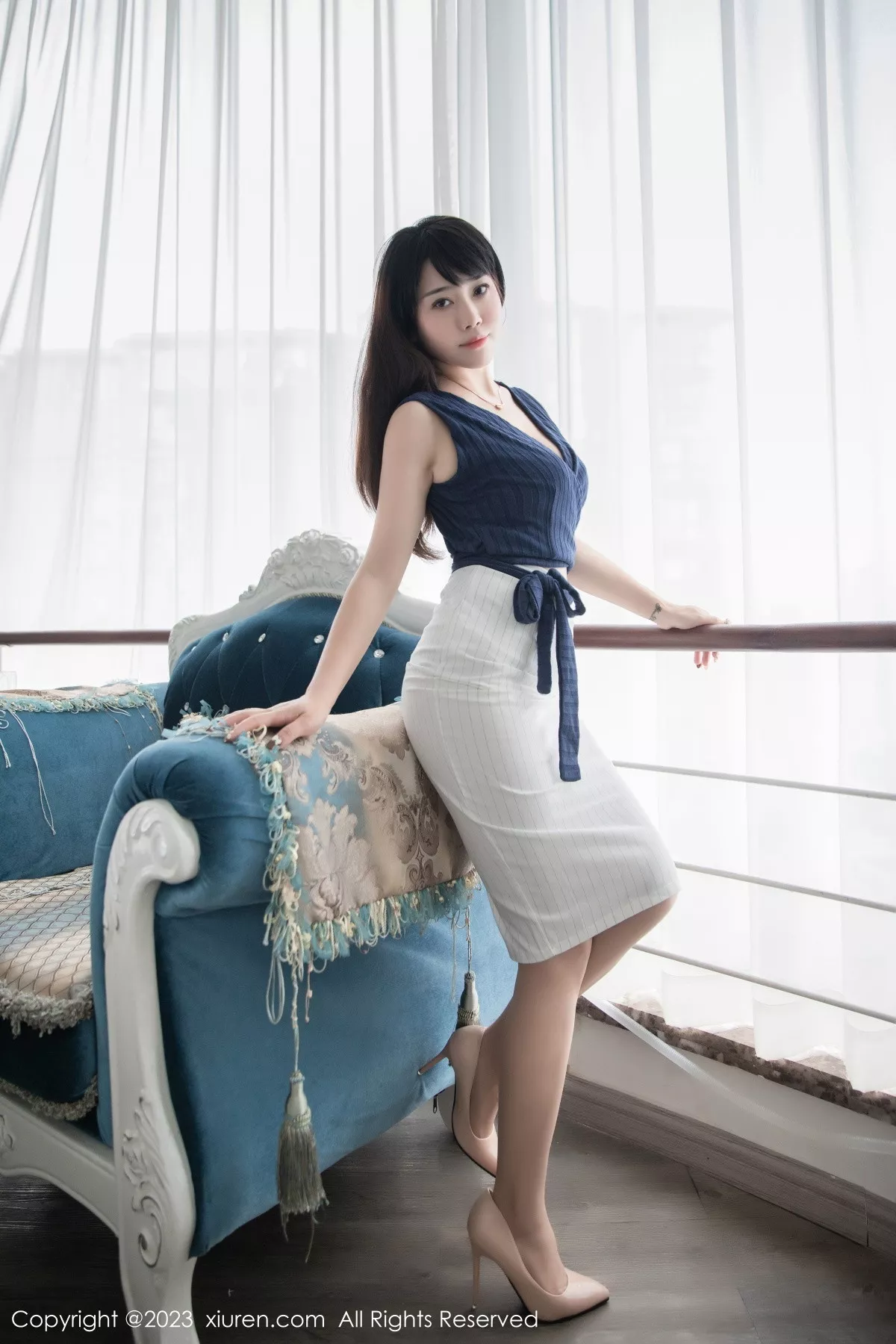 秀人集.com_[XiuRen秀人网]No.6272_模特严利娅Yuliya蓝色上衣配白短裙露蓝色内衣超薄肉丝诱惑写真63P