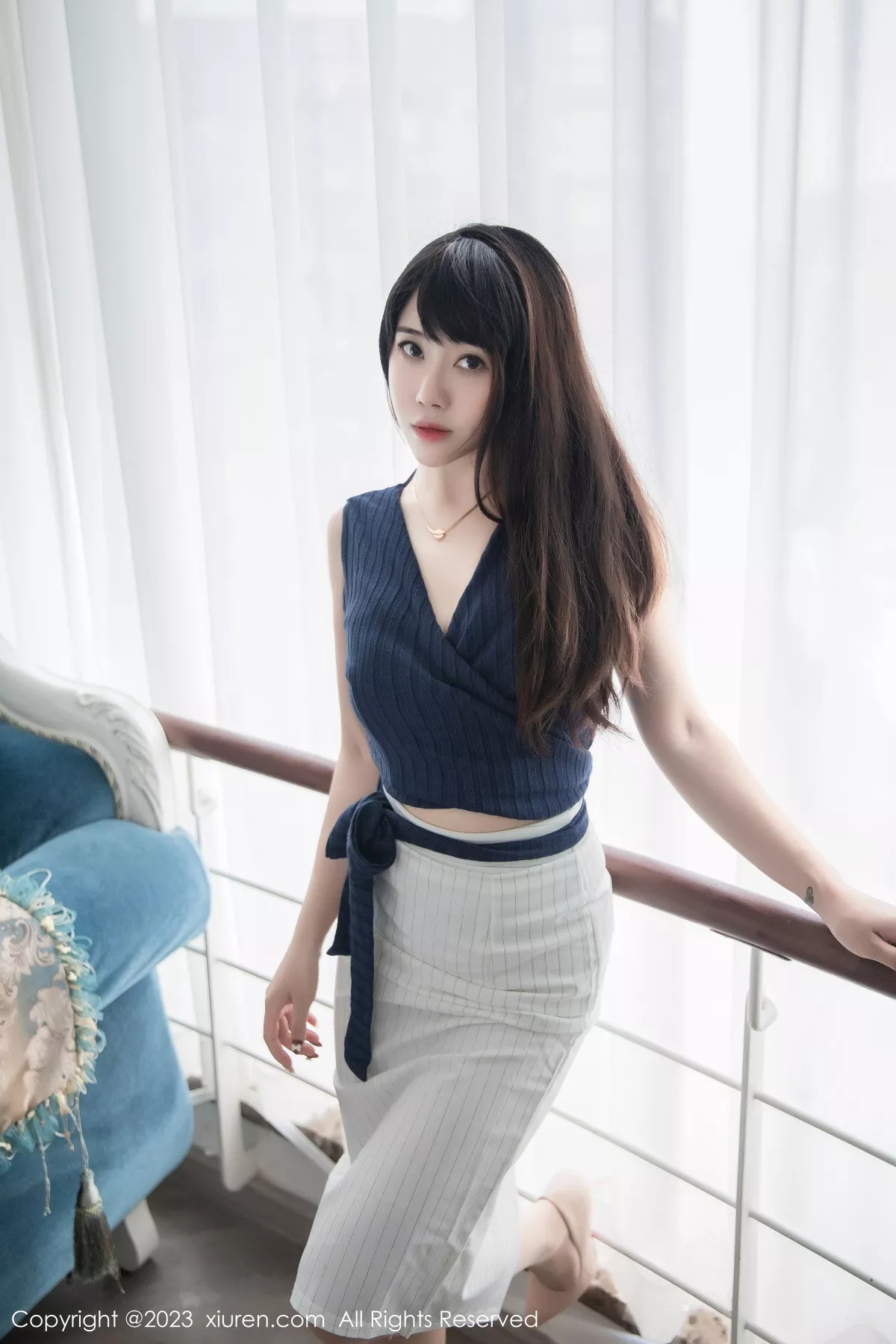 秀人集.com_[XiuRen秀人网]No.6272_模特严利娅Yuliya蓝色上衣配白短裙露蓝色内衣超薄肉丝诱惑写真63P