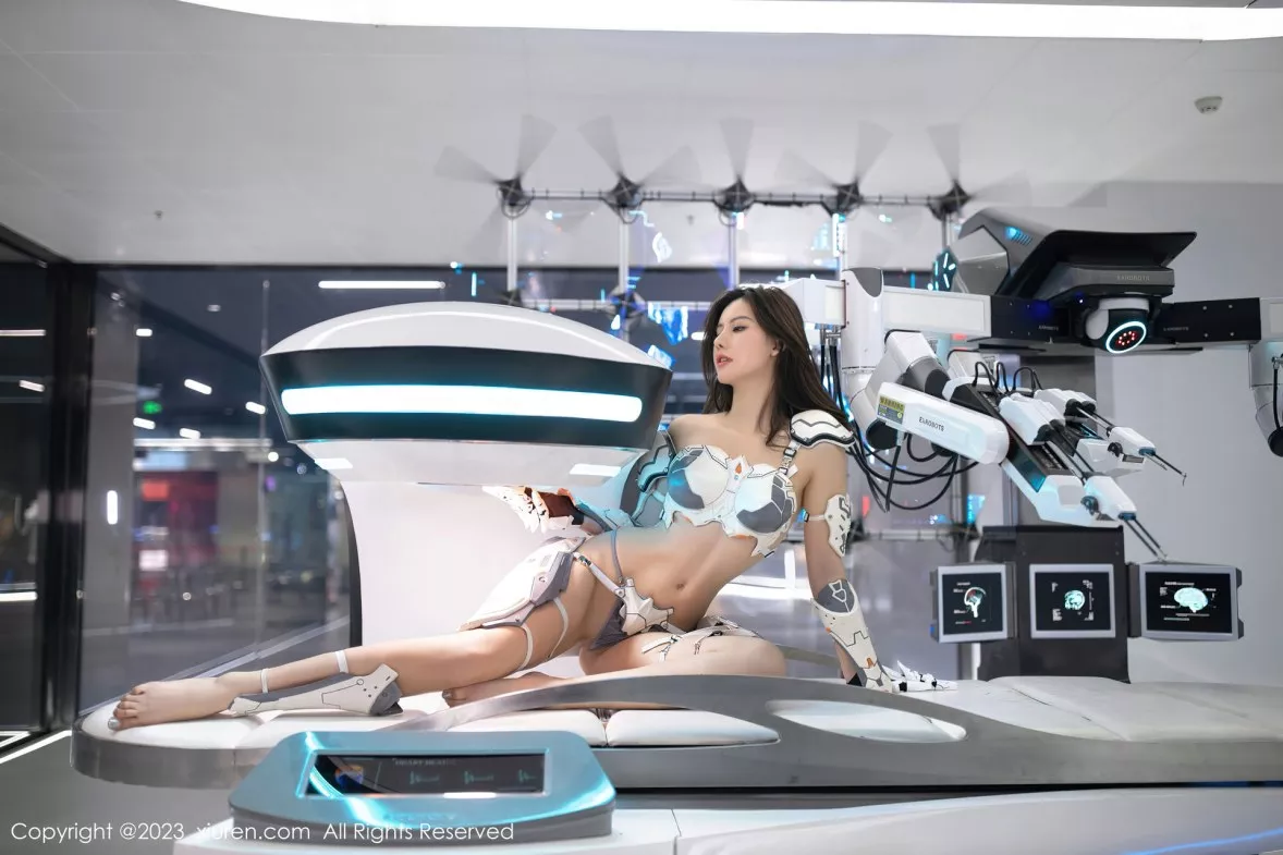 秀人集.com_[XiuRen秀人网]No.6173_模特就是阿朱啊实验室场景机器人装饰秀绝美身姿迷人诱惑写真90P