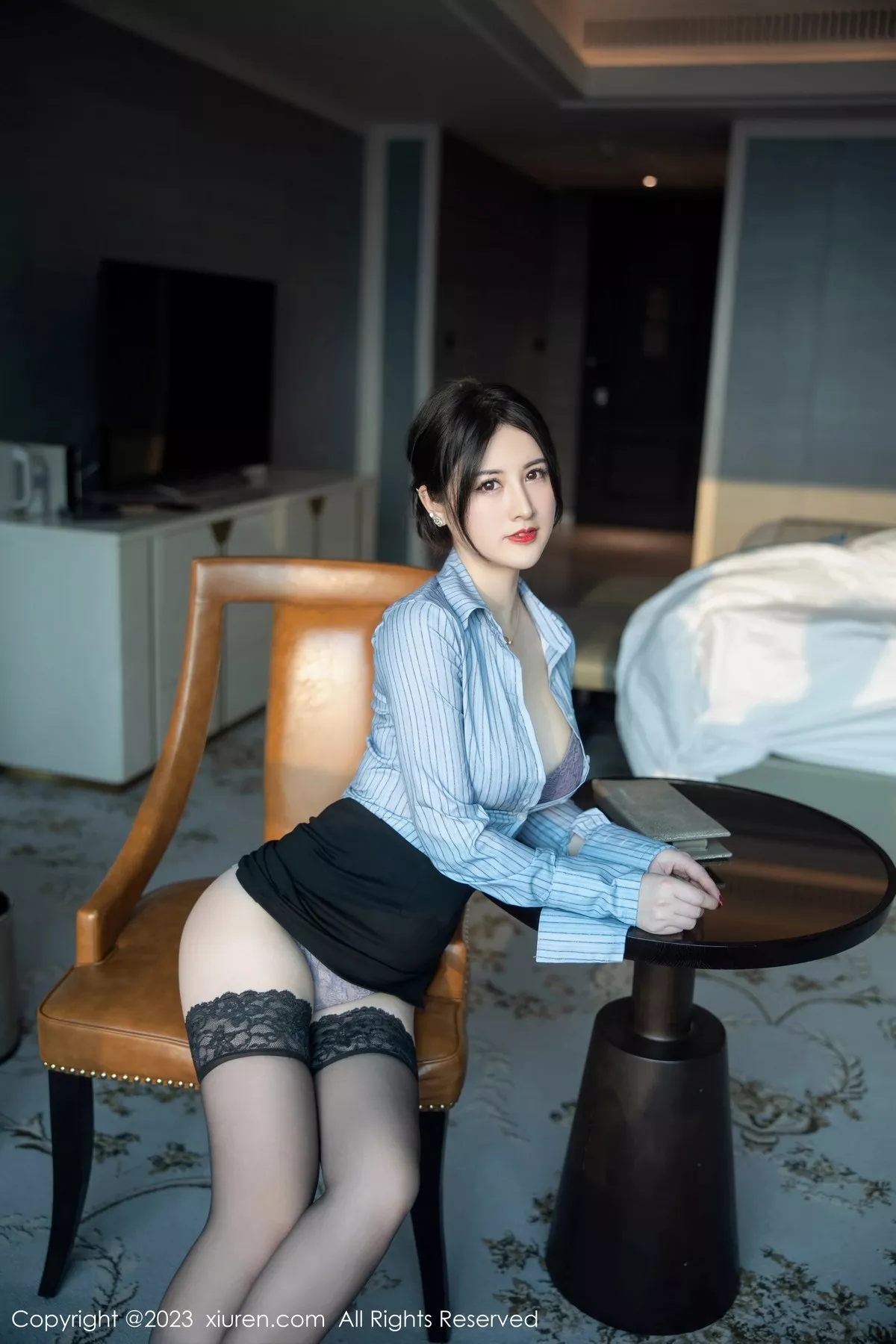 秀人集.com_[XiuRen秀人网]No.6343_模特诗诗kiki条纹T恤配黑短裙露性感蕾丝内衣魅惑黑丝诱惑写真78P