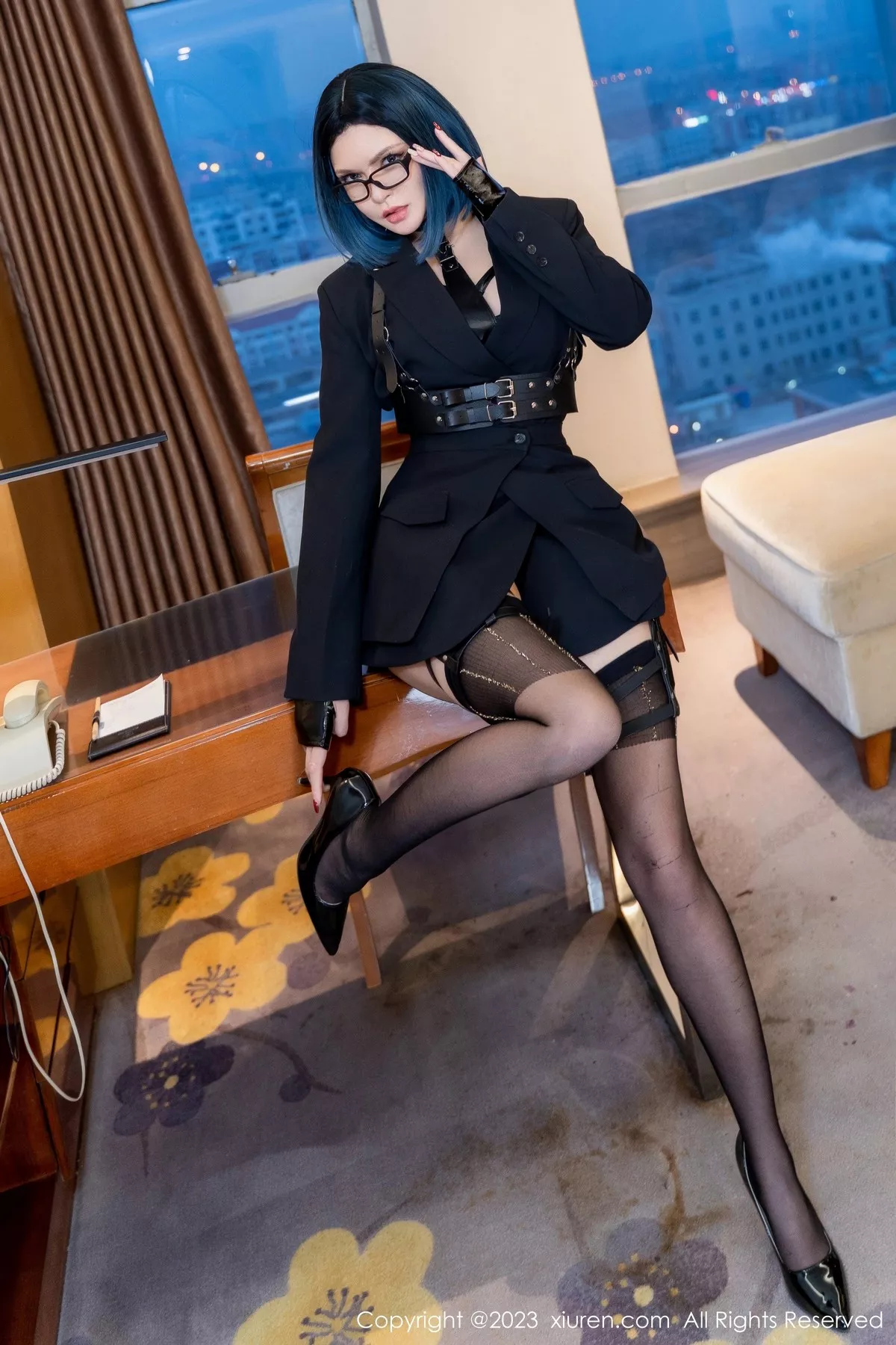 秀人集.com_[XiuRen秀人网]No.6340_大美妞伊丽莎有点白性感黑色带子情趣服饰秀惹火身材诱惑写真62P