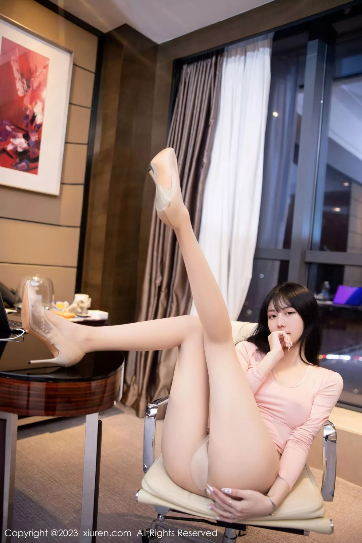 秀人集.com_[XiuRen秀人网]No.6367_模特谢小蒽性感粉色上衣配白短裙露超薄无内肉丝撩人诱惑写真91P