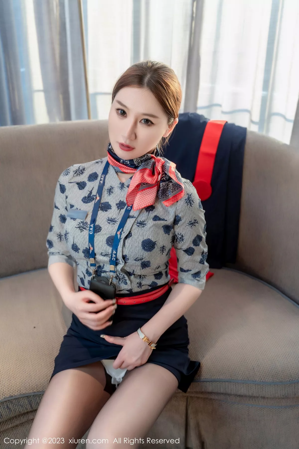 秀人集.com_[XiuRen秀人网]No.6288_模特顾乔楠Cora脱性感空姐制服露黑色内衣配超薄黑丝诱惑写真66P