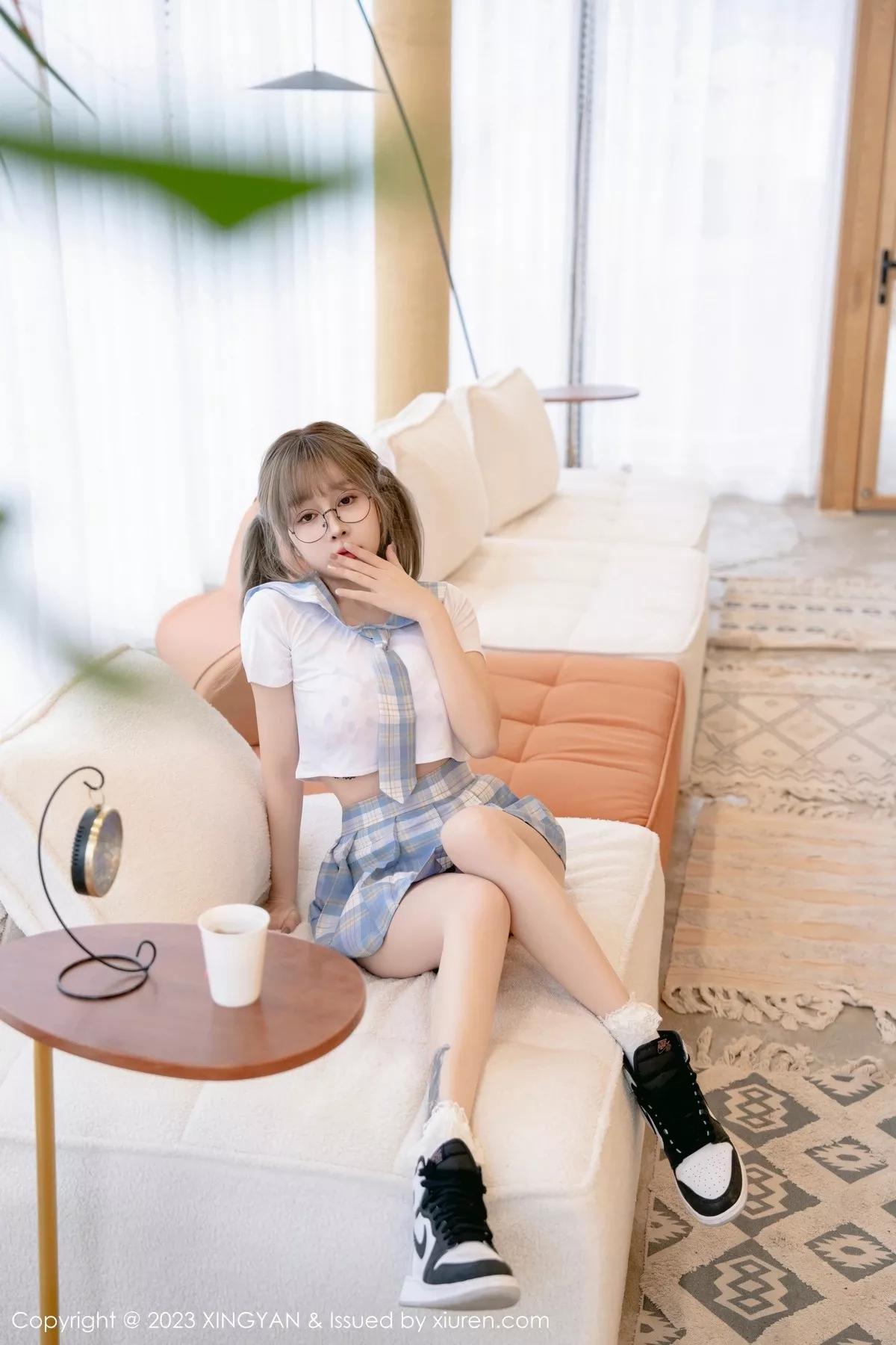 秀人集.com_[XINGYAN星颜社]VOL.180_女神王雨纯淡蓝色格子短裙套装露性感粉色内衣迷人诱惑写真82P