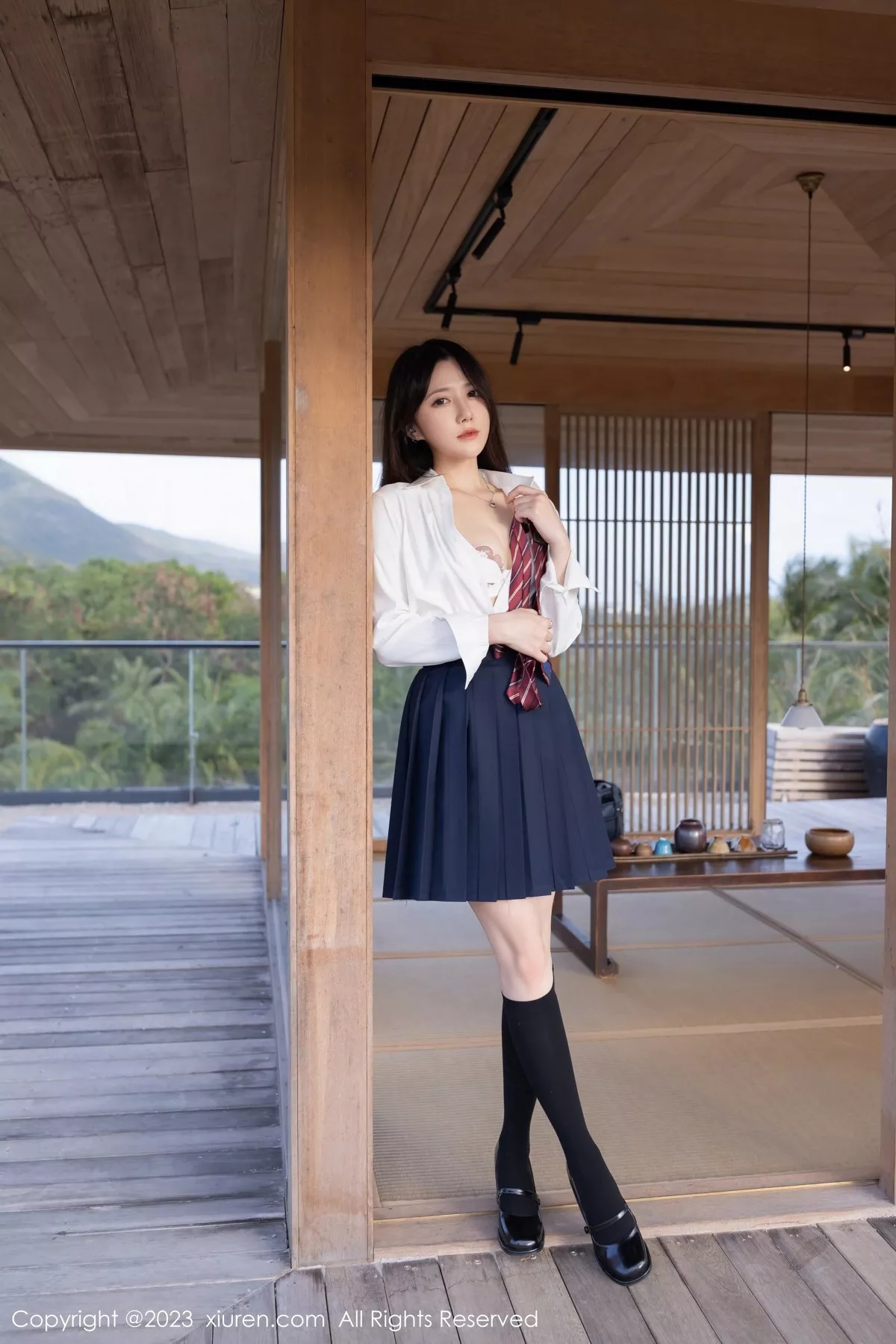 秀人集.com_[XiuRen秀人网]No.6400_模特鱼子酱Fish性感学妹装扮白T配深蓝短裙秀曼妙身姿诱惑写真82P