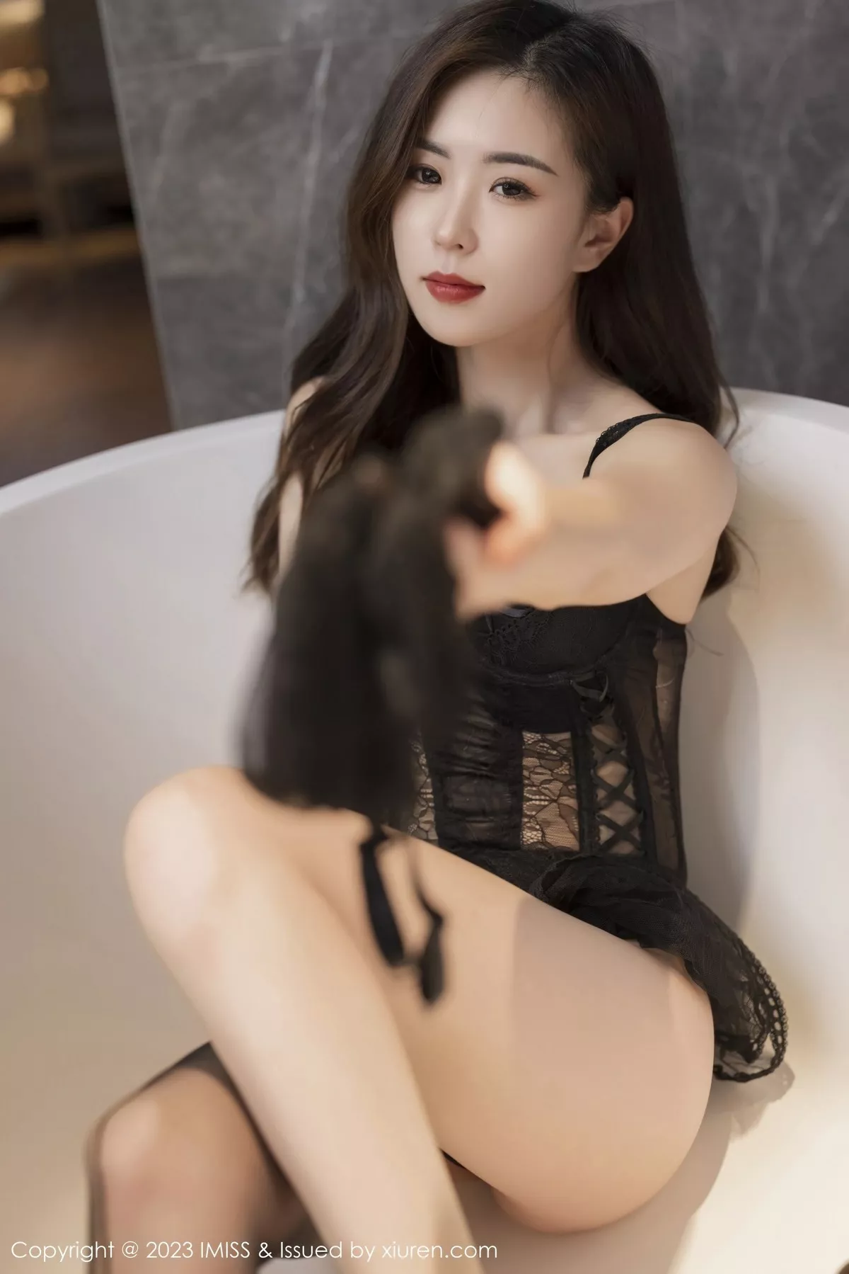 秀人集.com_[IMISS爱蜜社]Vol.723_模特杨紫嫣candy性感黑色薄纱情趣内衣配蕾丝吊袜极致魅惑写真74P